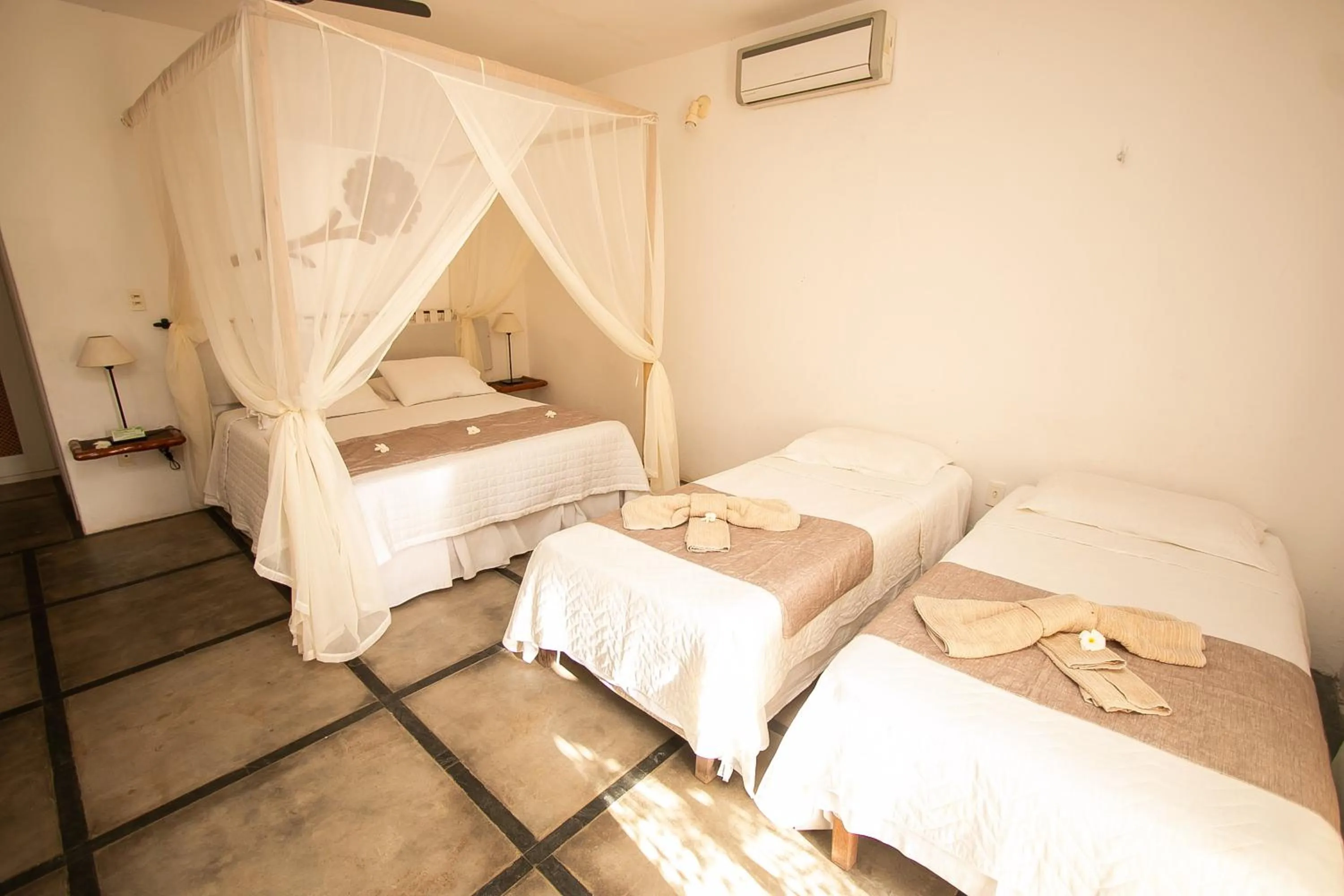 Family, Bed in Amagali Pousada