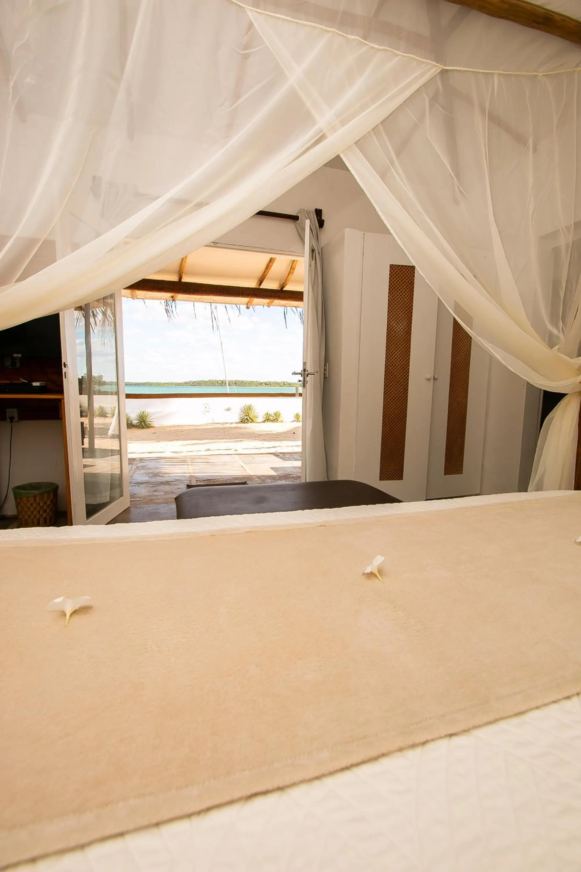 View (from property/room), Bed in Amagali Pousada