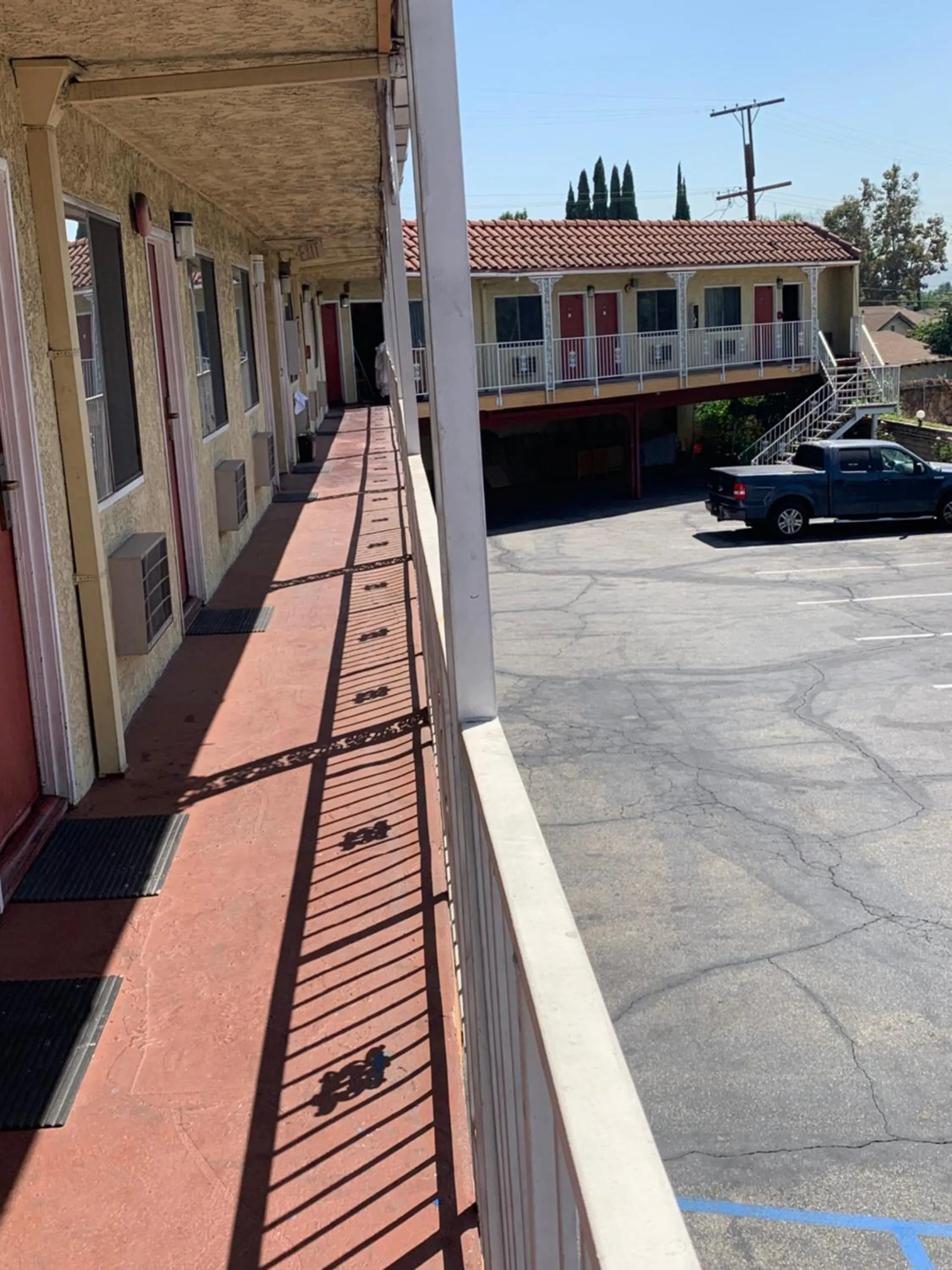 Balcony/Terrace in Budget Inn Motel