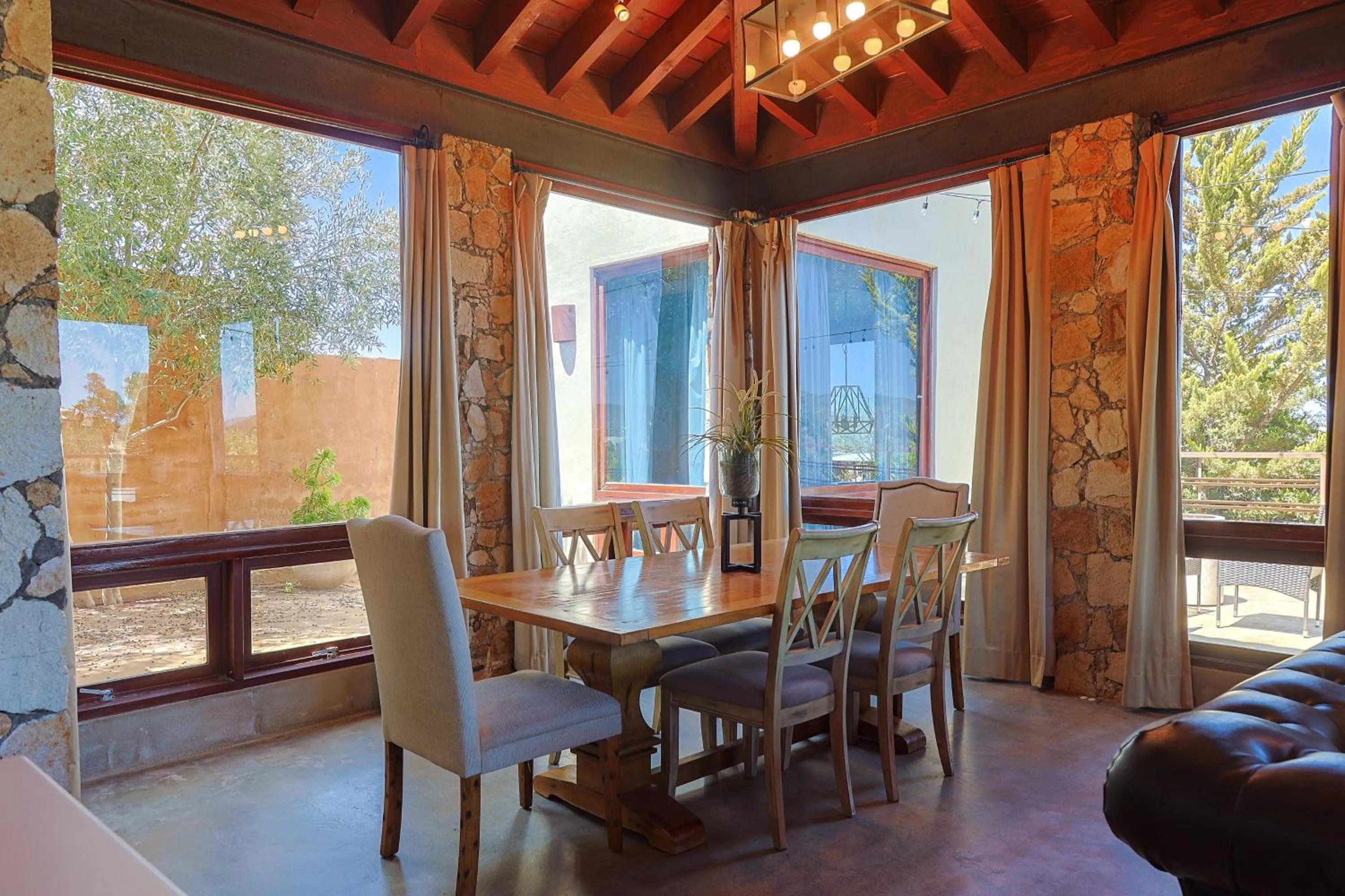 Dining area in Maglen Resort