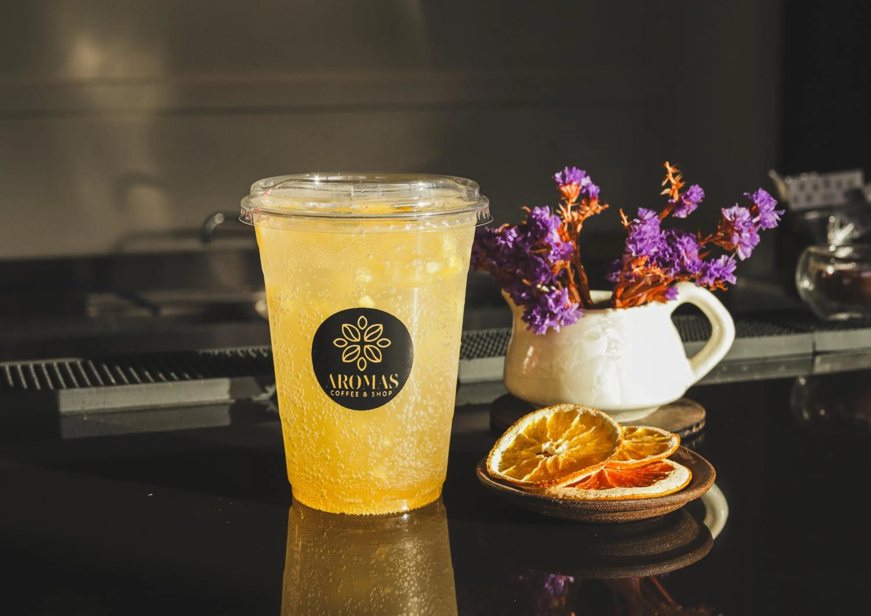 Coffee/tea facilities in Maglen Resort