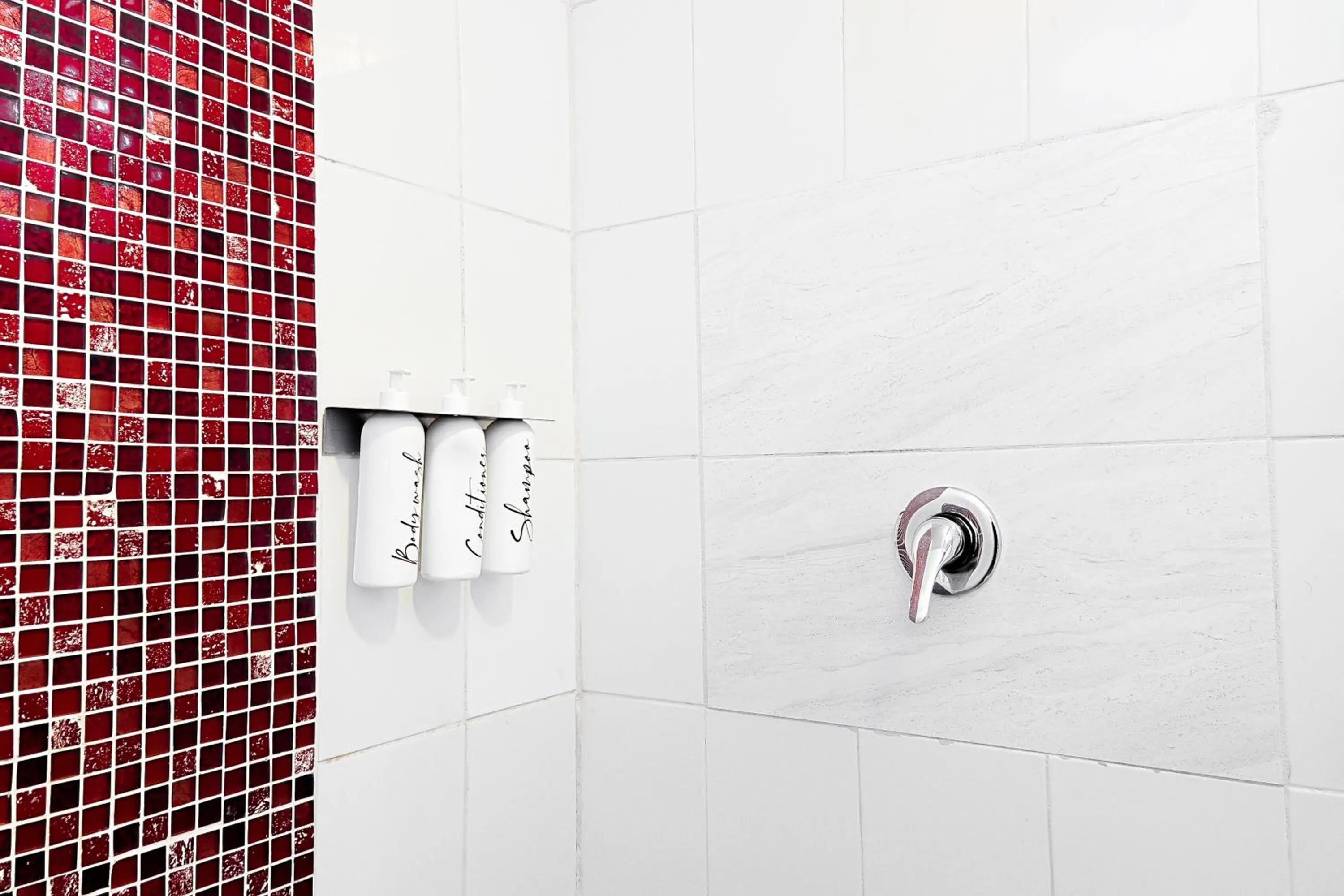 Shower in Maglen Resort