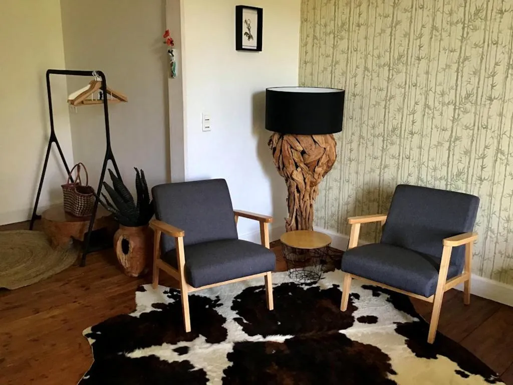 Seating area in Villa Léovil