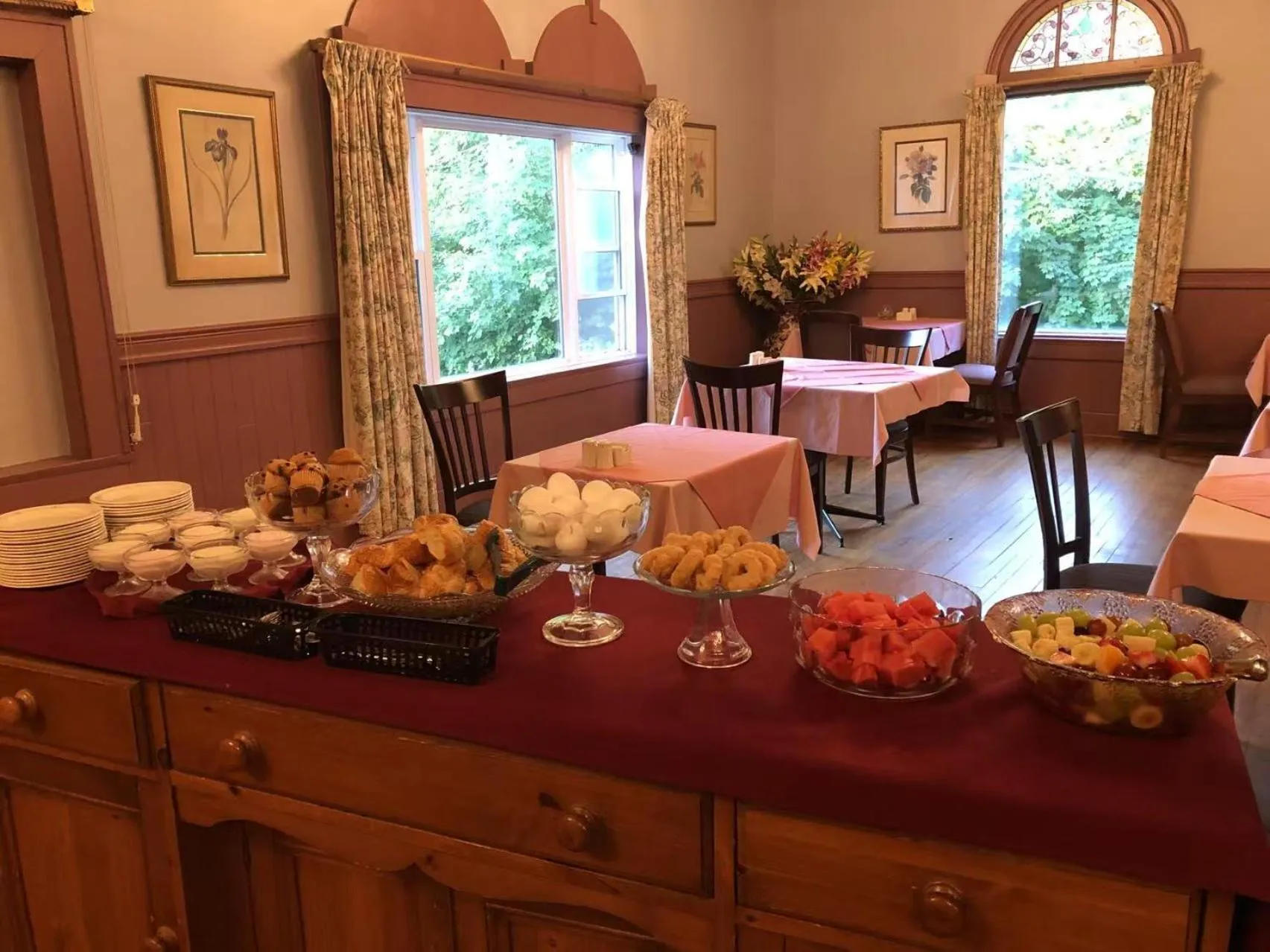 Breakfast in Braeside Country Inn