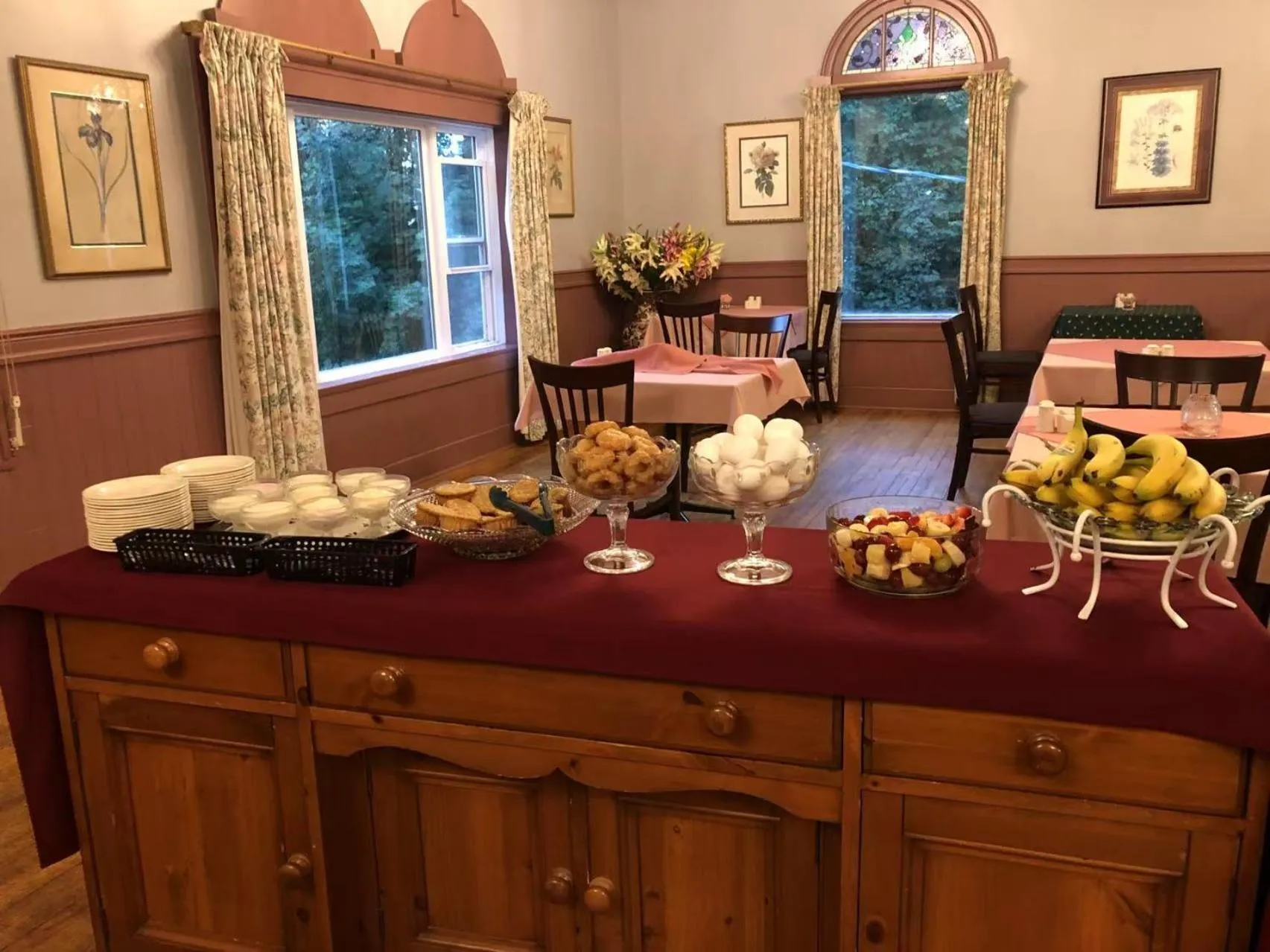 Breakfast in Braeside Country Inn