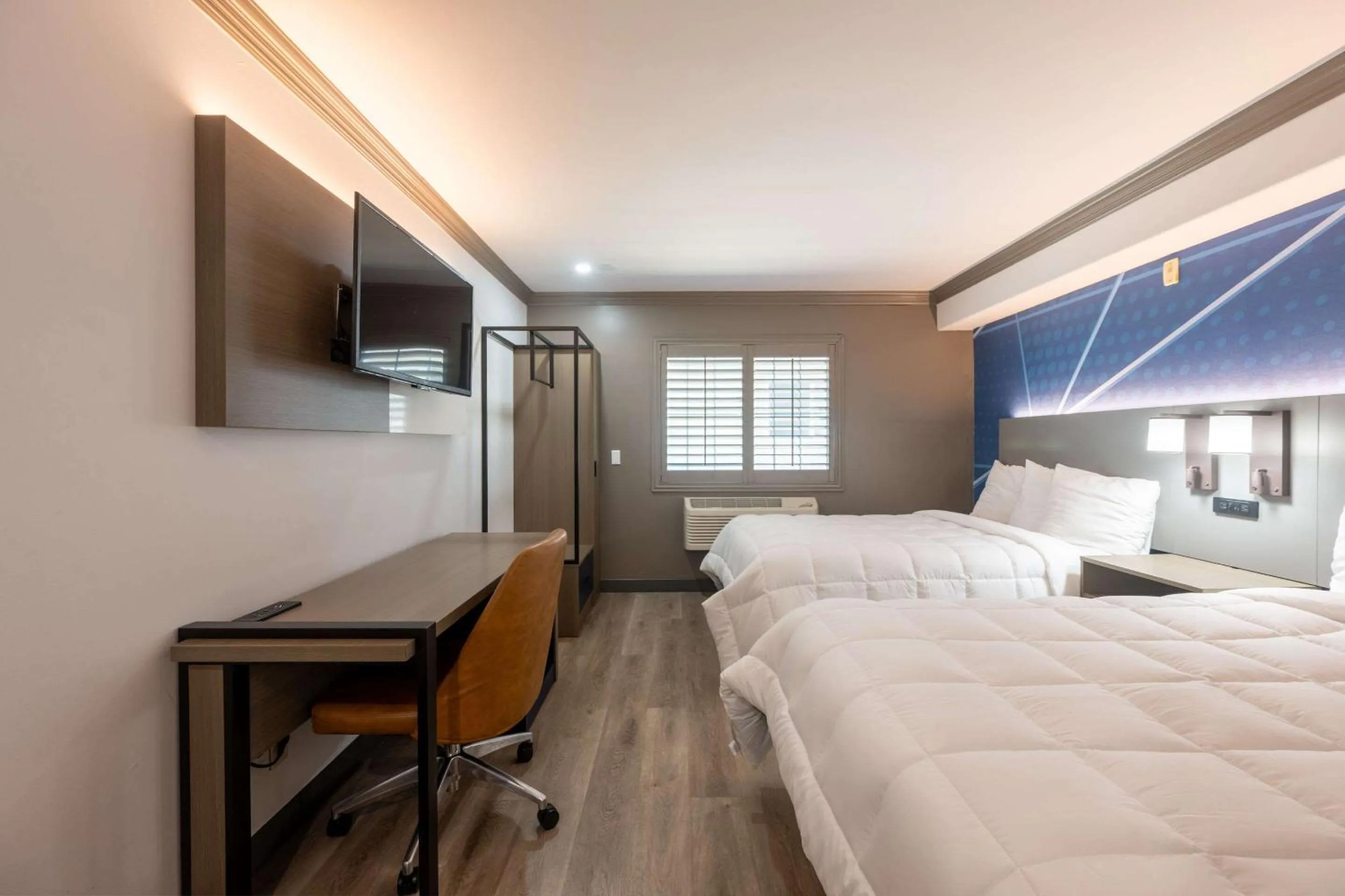 Bedroom, Bed in Torrance Inn LAX Airport Area