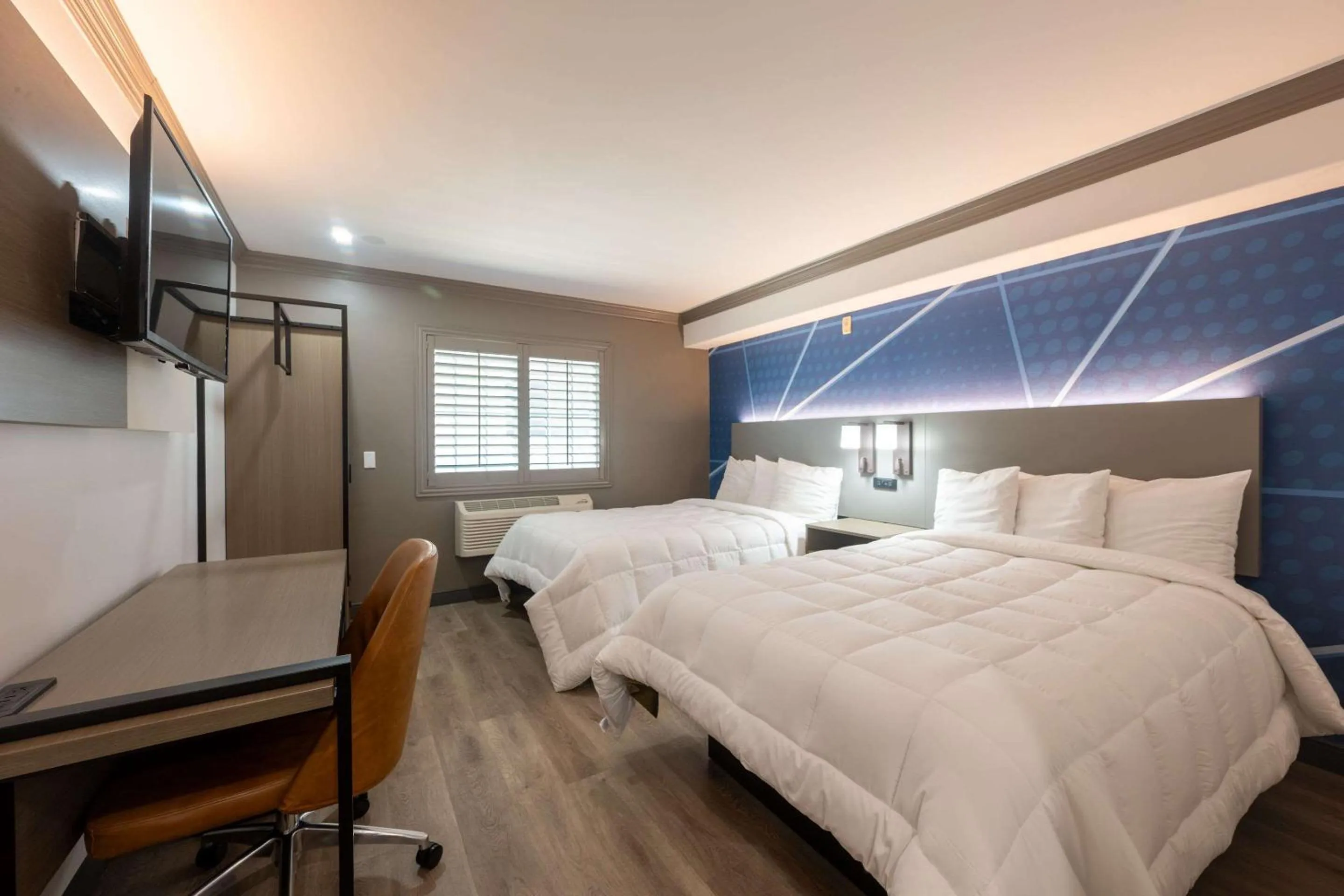 Bedroom, Bed in Torrance Inn LAX Airport Area