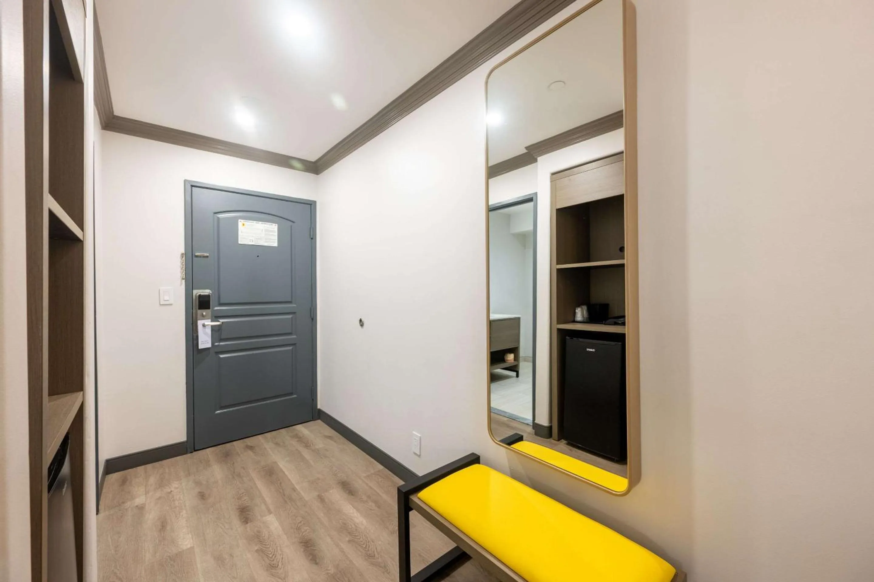 Bedroom in Torrance Inn LAX Airport Area