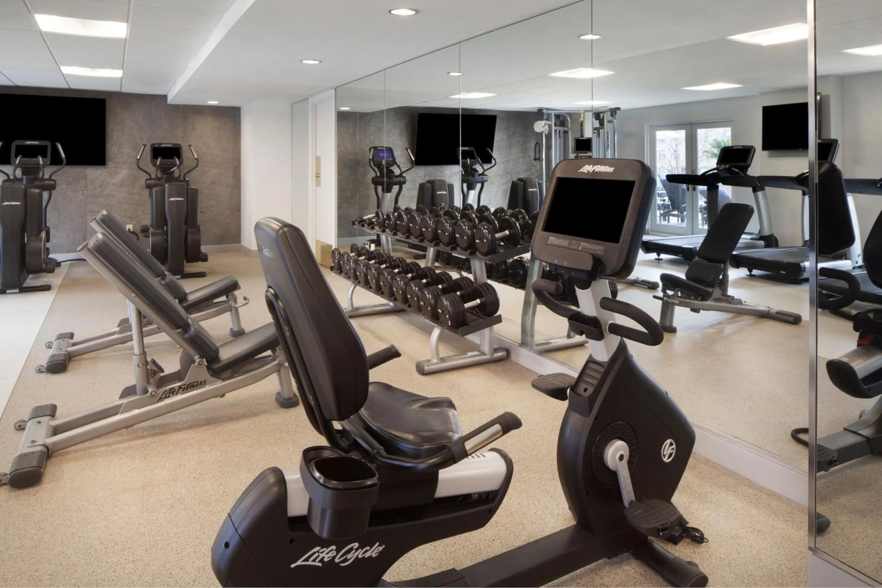 Fitness centre/facilities in The Westin Riverwalk, San Antonio