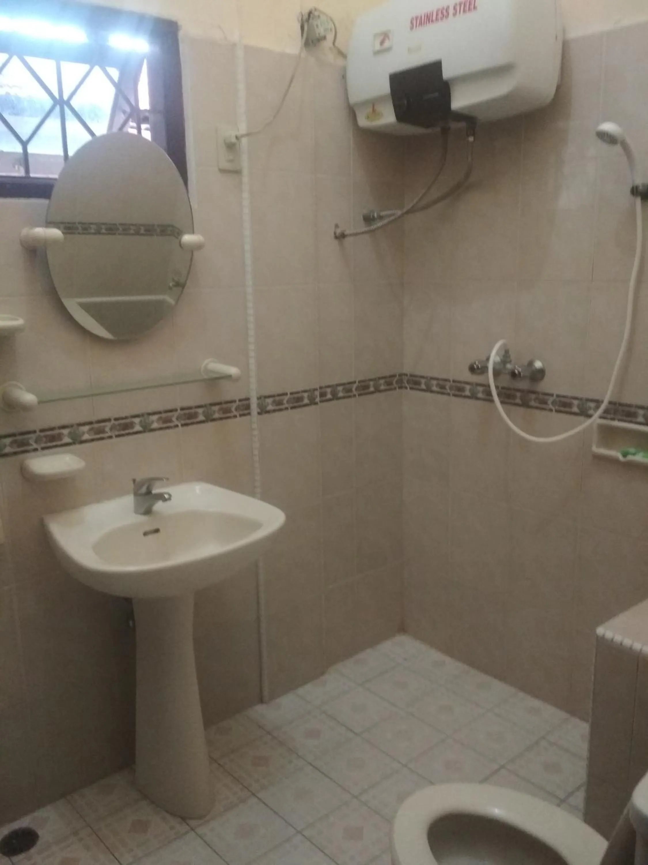 Bathroom in Sapo Karo Rest House