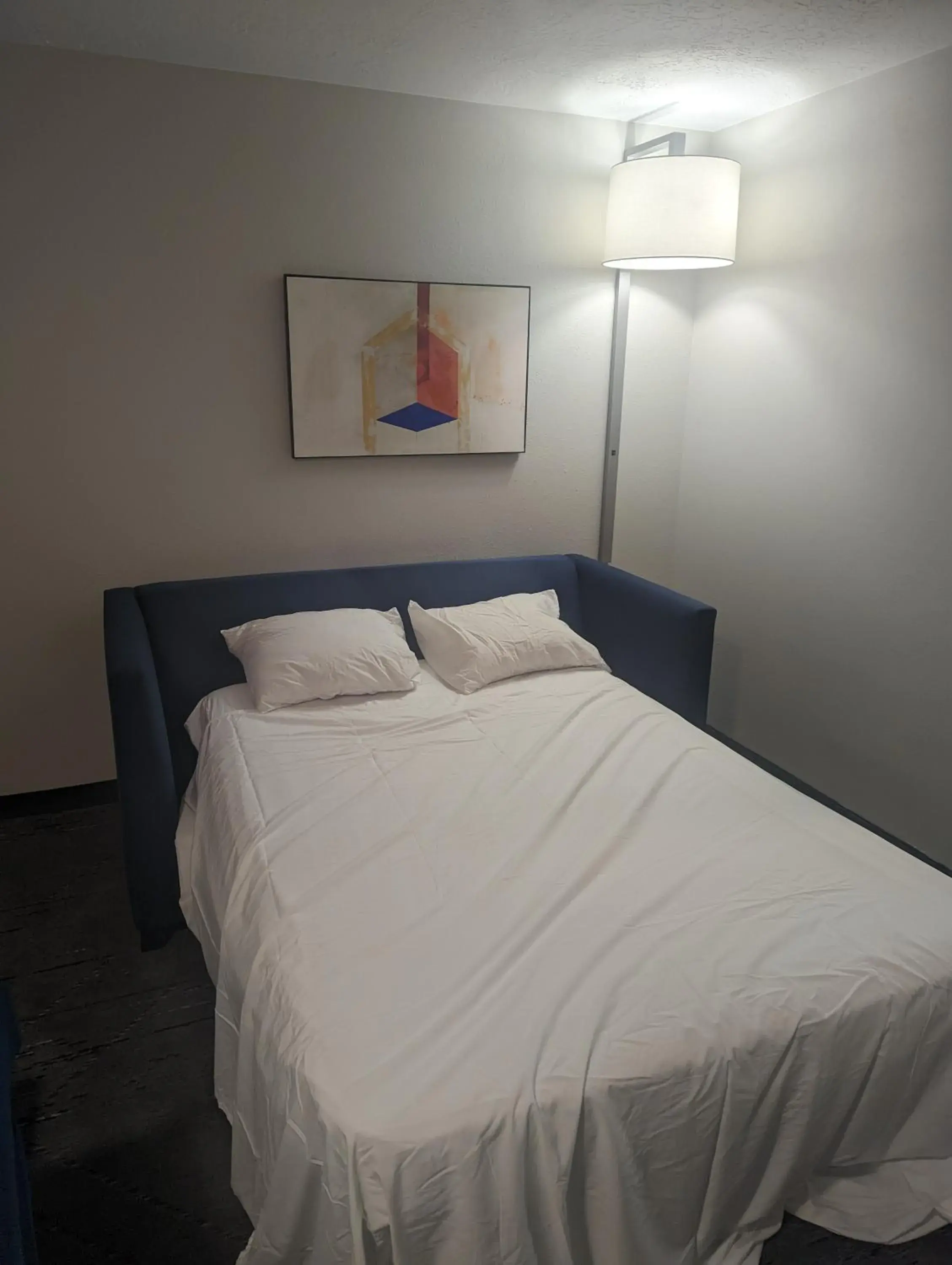 King Suite with Mobility and Communications Accessible Tub in Holiday Inn Express & Suites Salt Lake City N - Bountiful by IHG King Suite with Mobility and Communications Accessible Tub in Holiday Inn Express & Suites Salt Lake City N - Bountiful by IHG