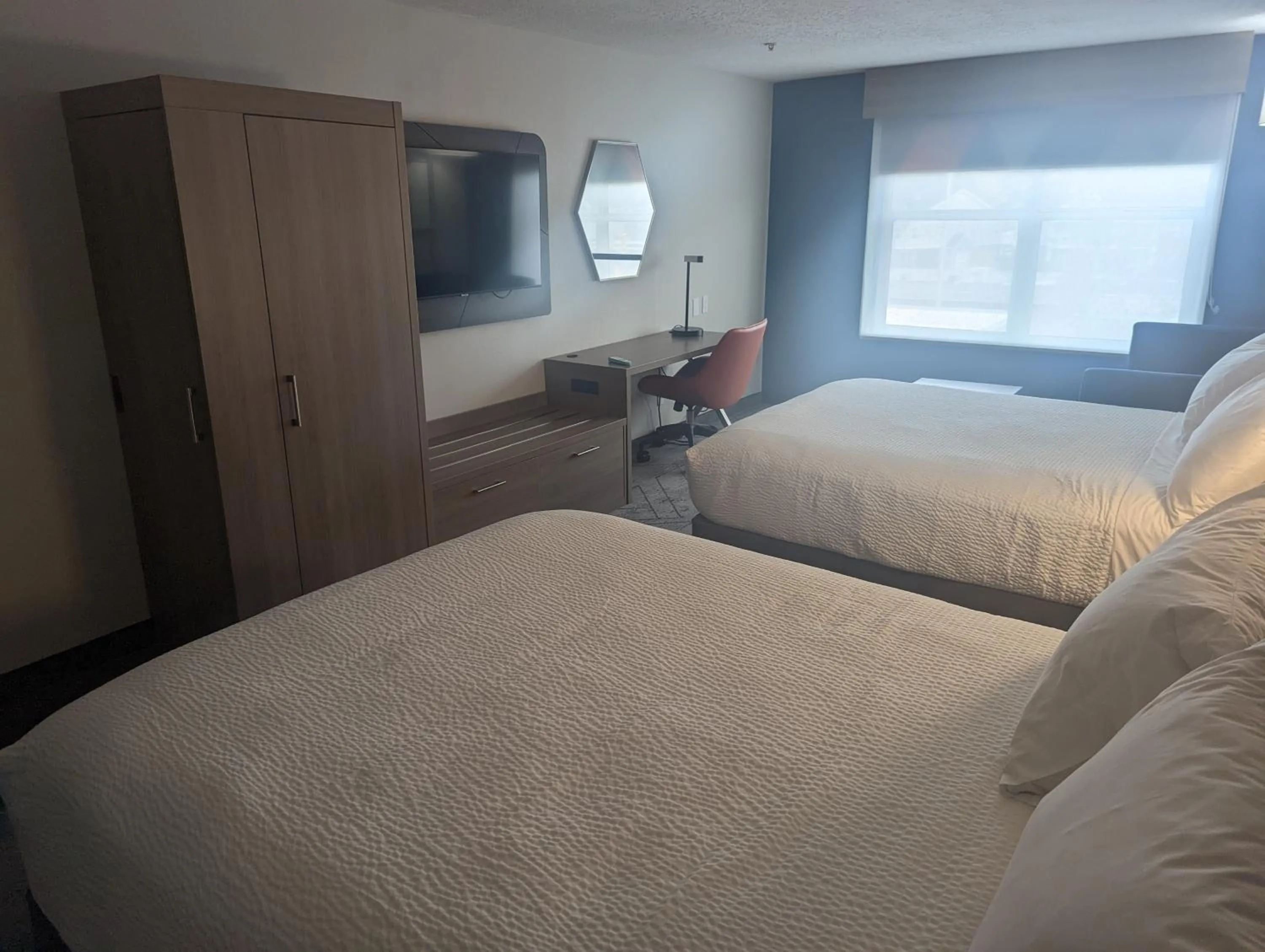 Bed in Holiday Inn Express & Suites Salt Lake City N - Bountiful by IHG