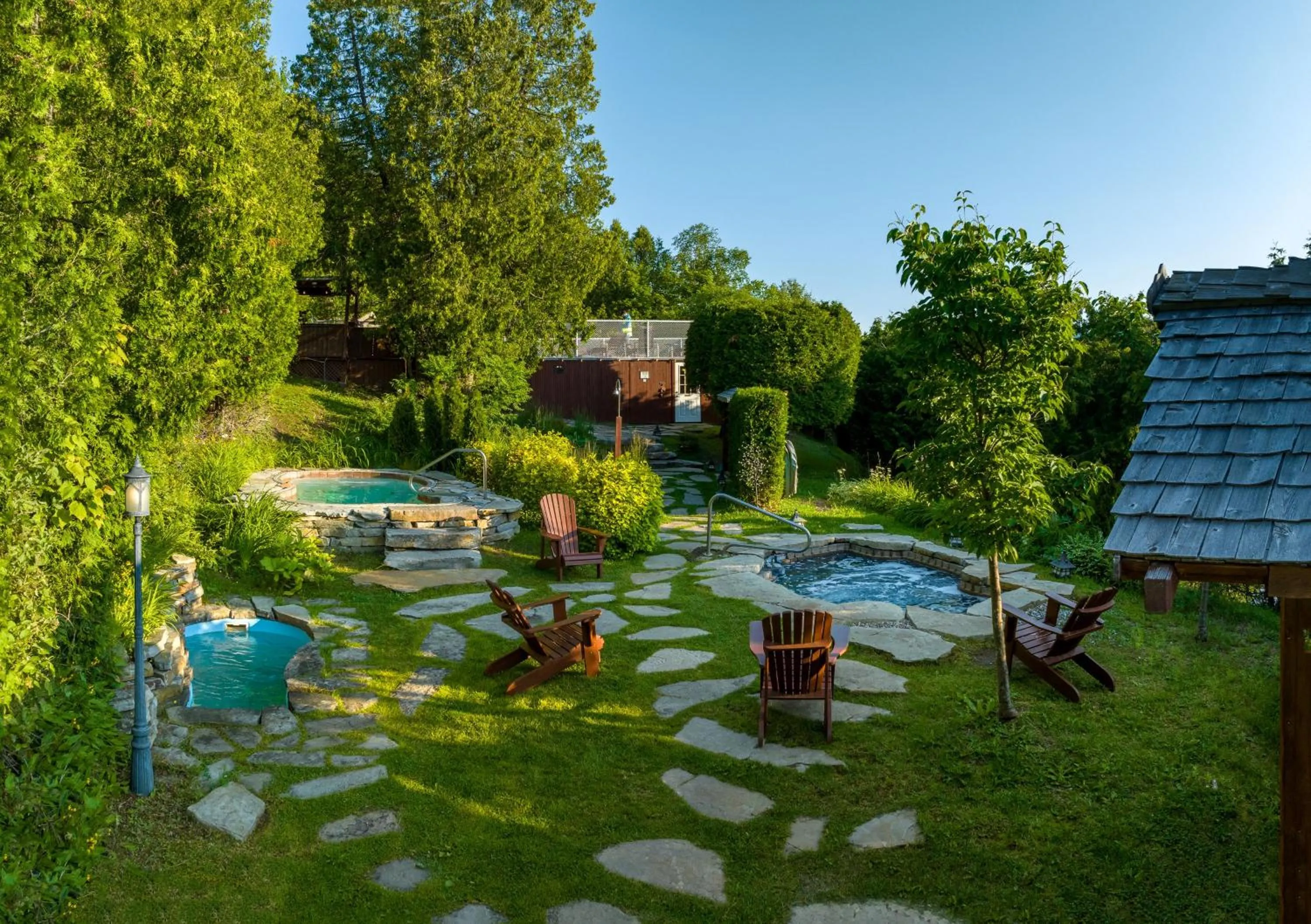 Spring in Auberge des Falaises