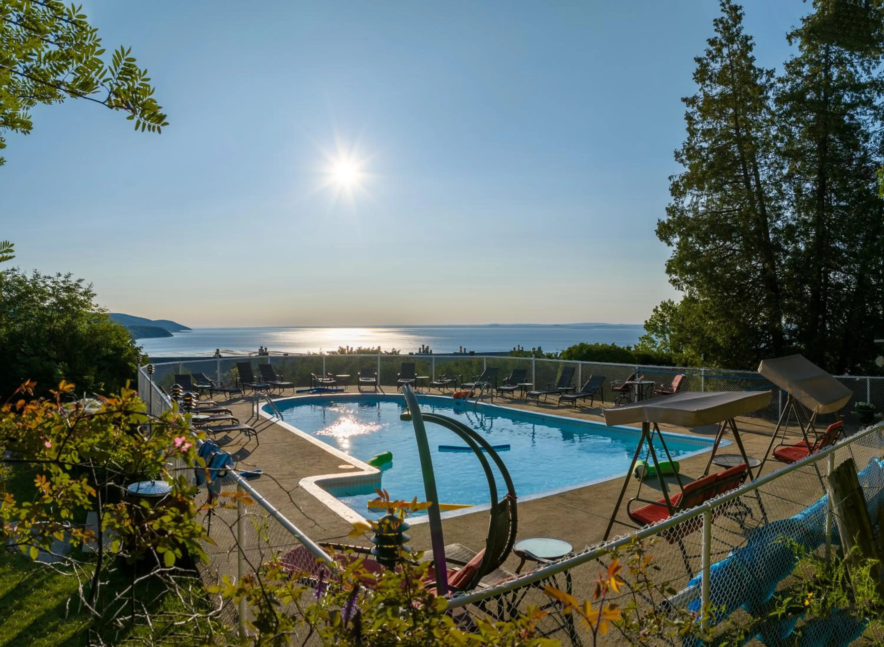 Pool view in Auberge des Falaises