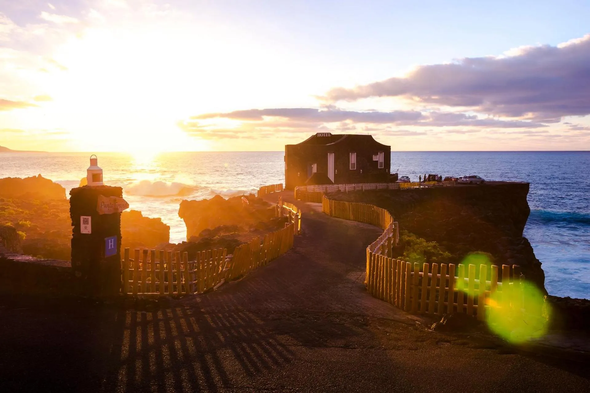 Facade/entrance in Hotel Puntagrande