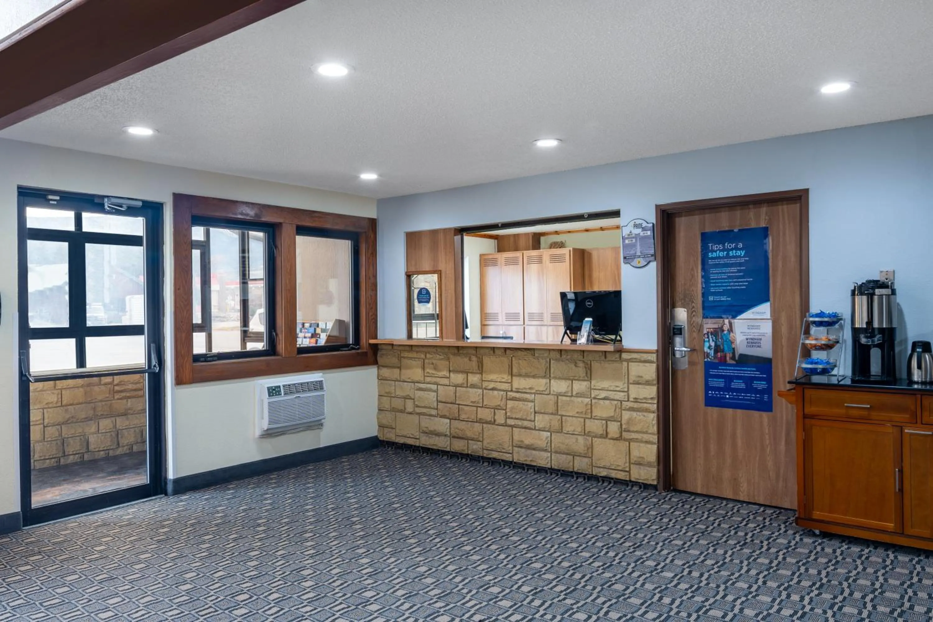 Super 8 by Wyndham Livingston Yellowstone