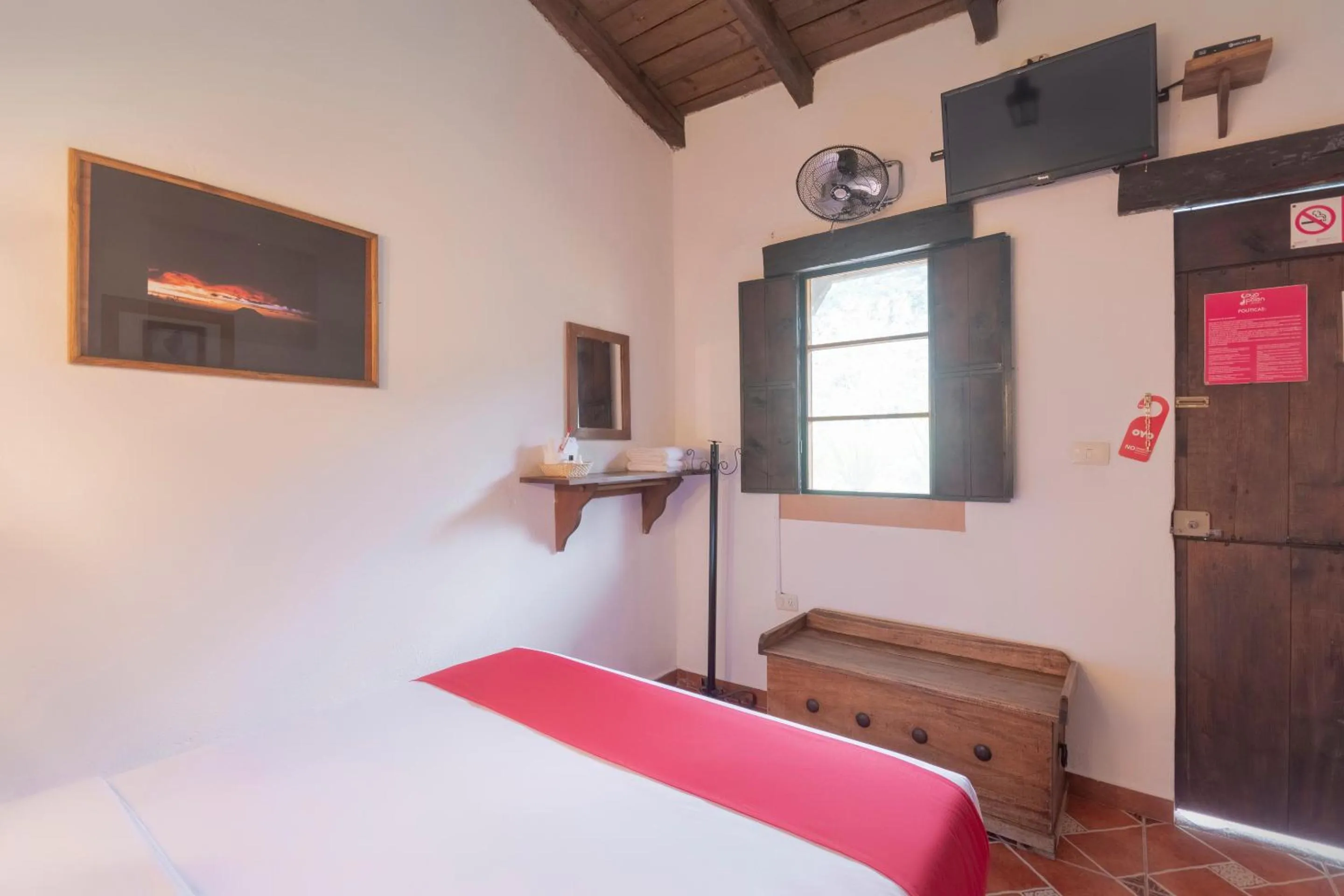 Bedroom, Bed in Hotel Coyopolan