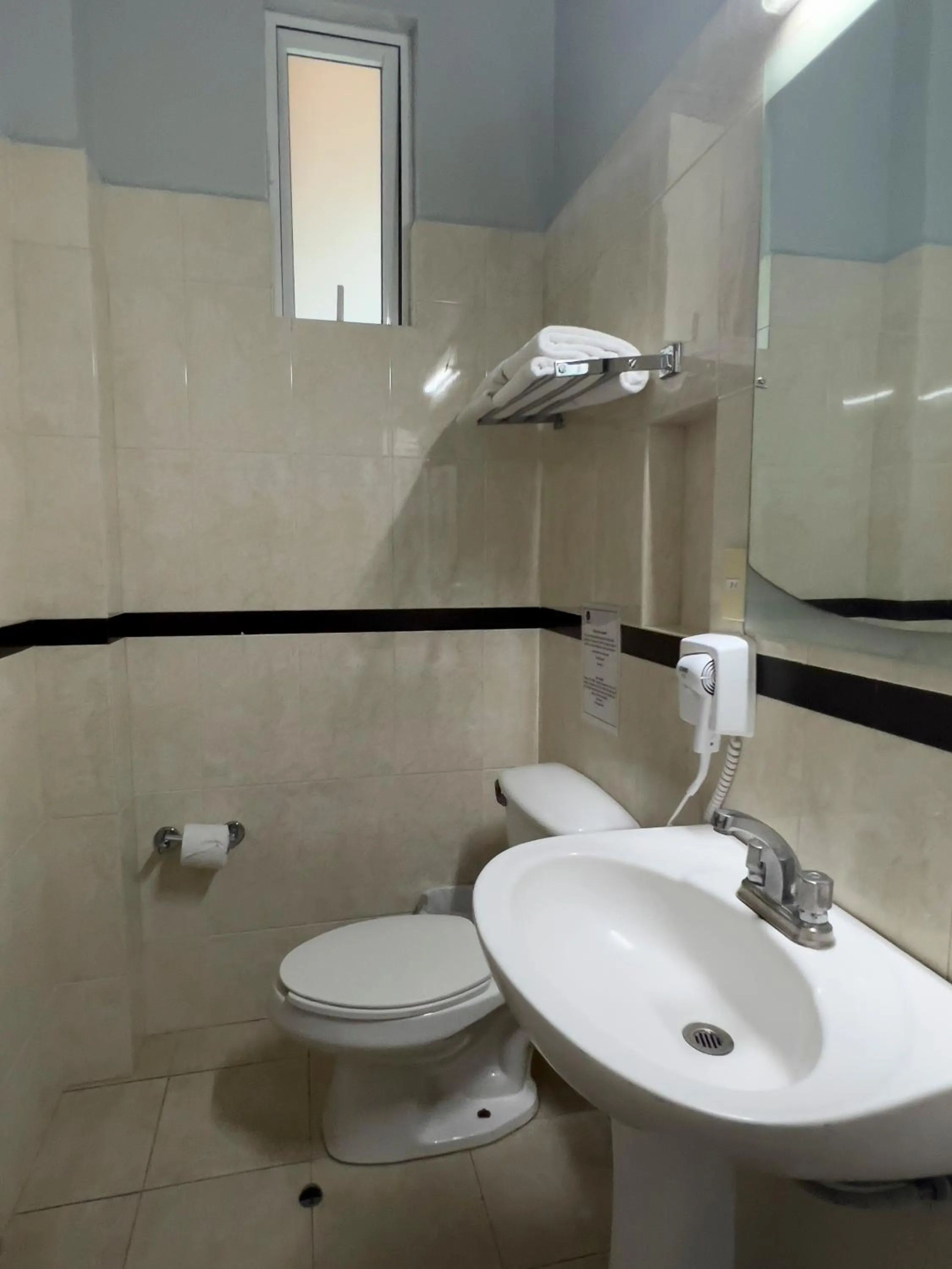 Bathroom in Hotel Principal