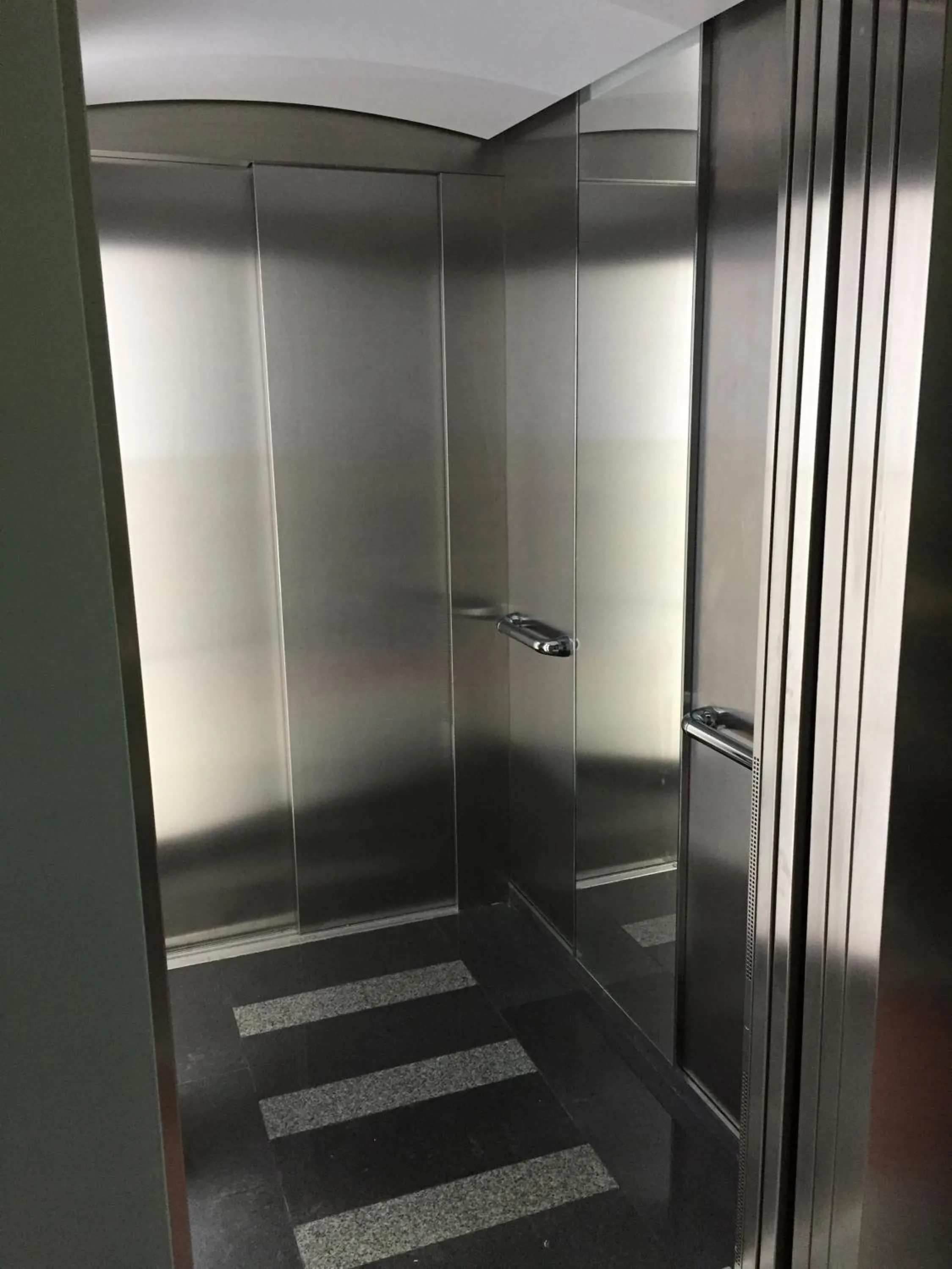 Property building in Hotel Principal