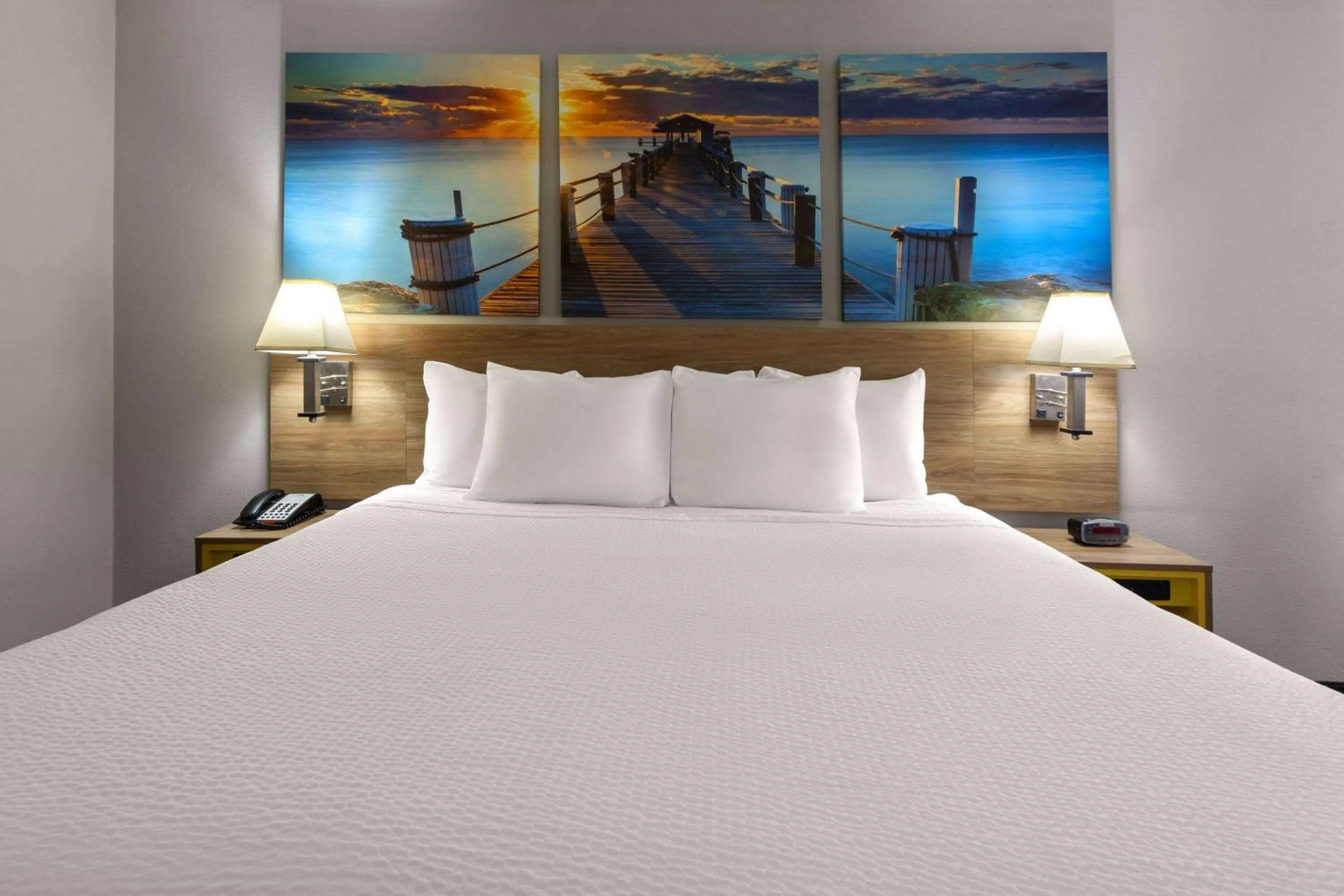 Photo of the whole room, Bed in Days Inn by Wyndham Douglasville-Atlanta-Fairburn Road