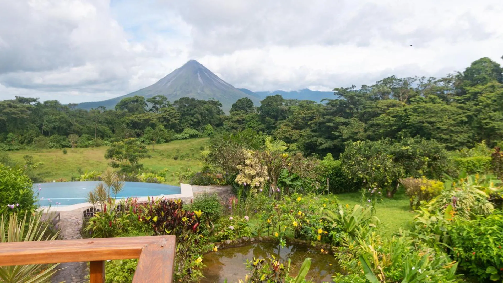 Restaurant/places to eat in Hotel Arenal Lodge