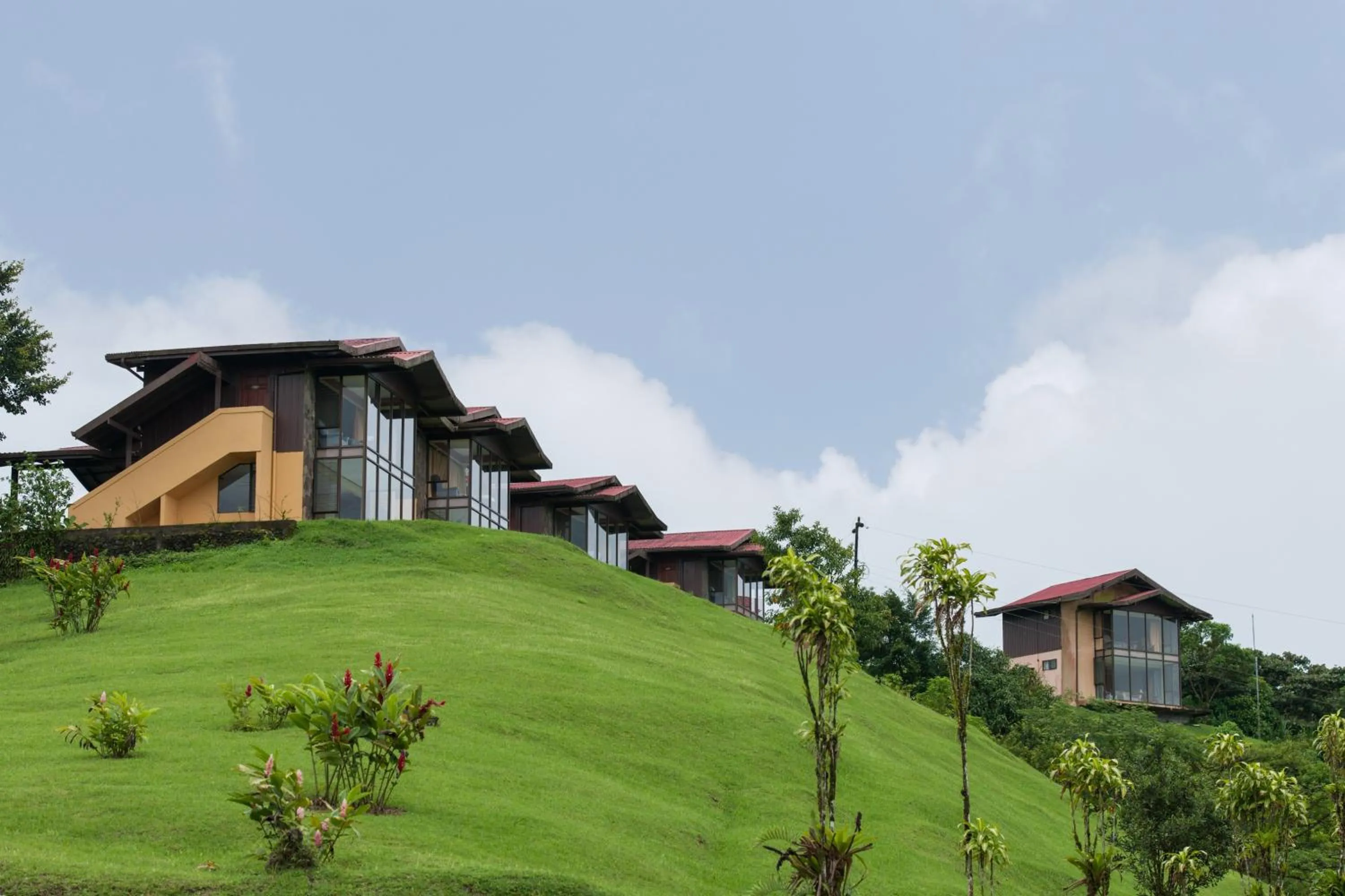 Property building in Hotel Arenal Lodge