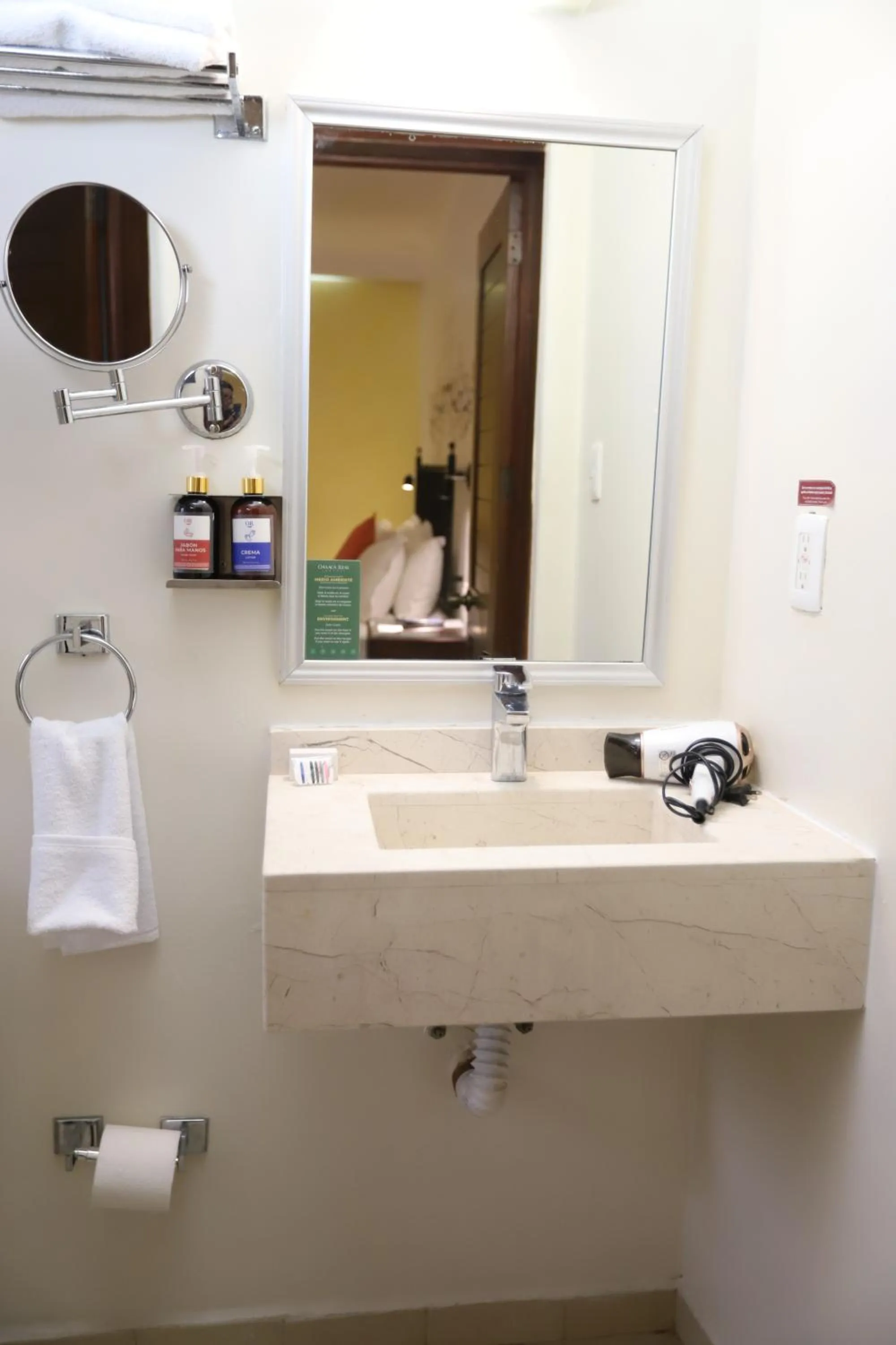 Bathroom in Hotel Oaxaca Real