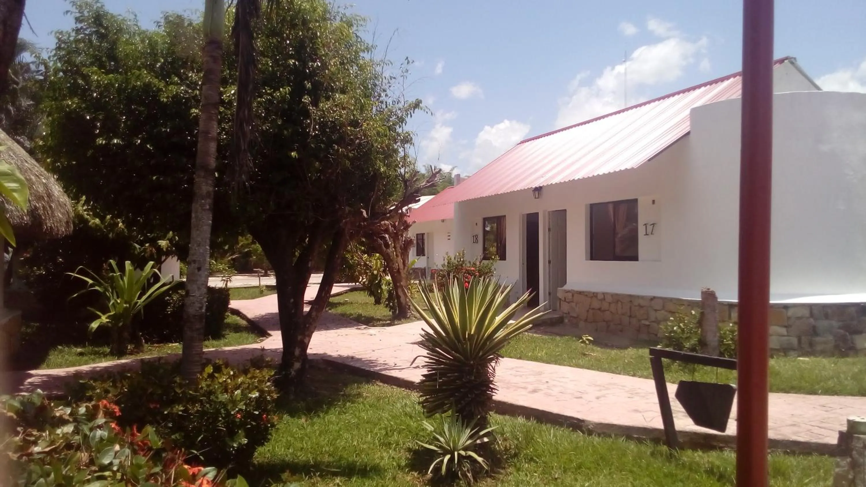 Area and facilities in Hotel Villas Kin Ha