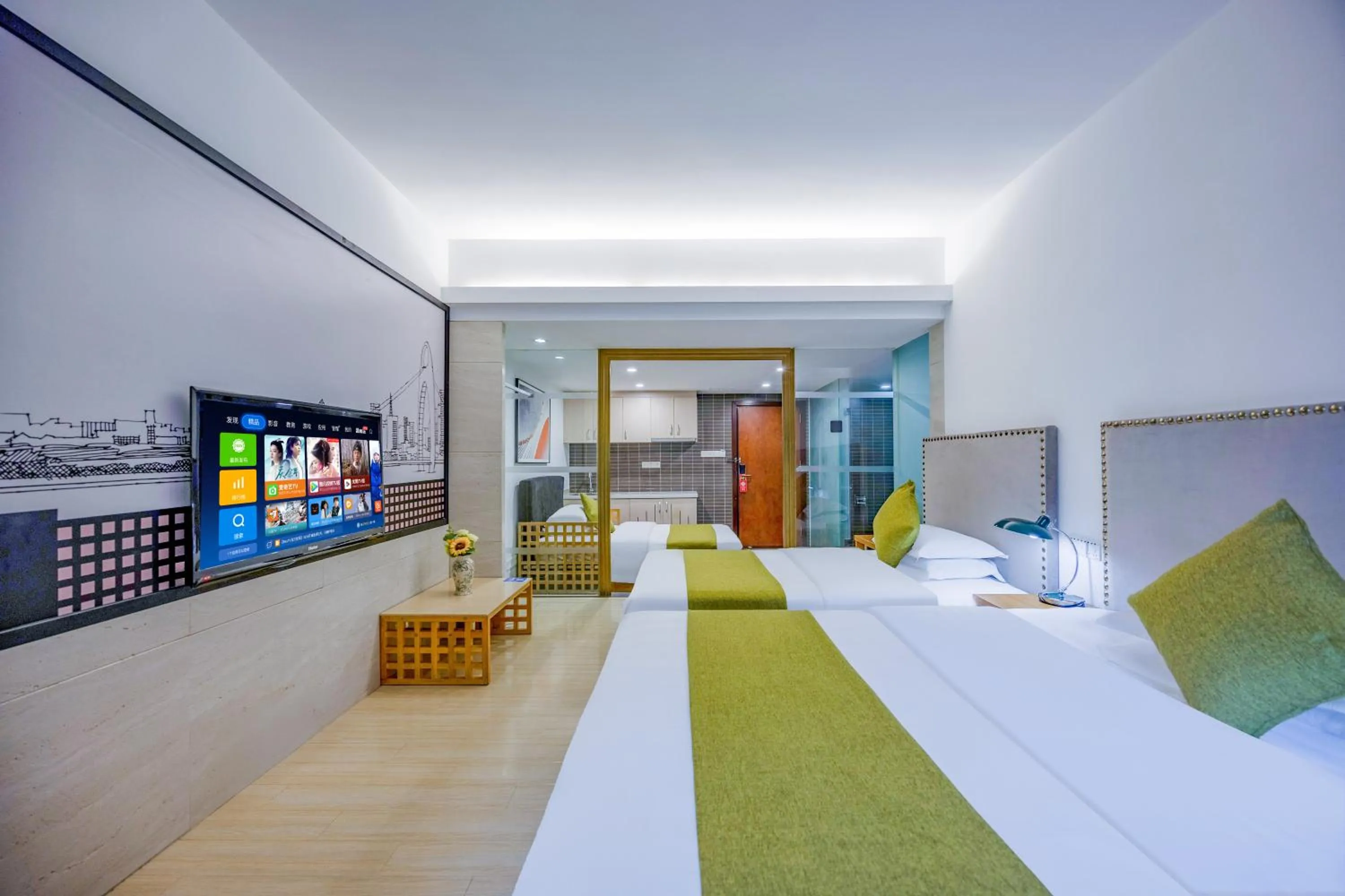 Photo of the whole room, Bed in Guangzhou Timmy Hotel