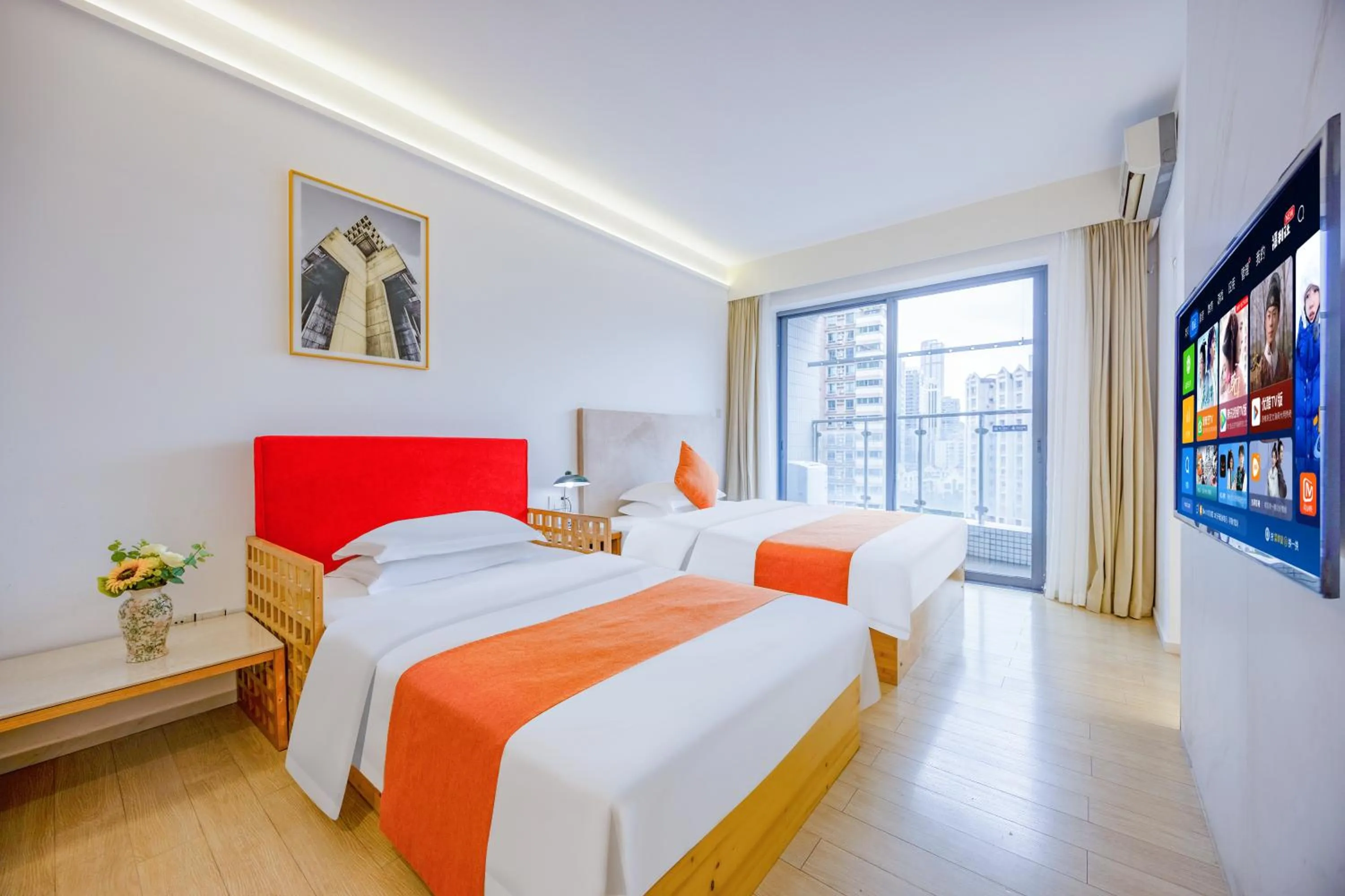 Photo of the whole room, Bed in Guangzhou Timmy Hotel