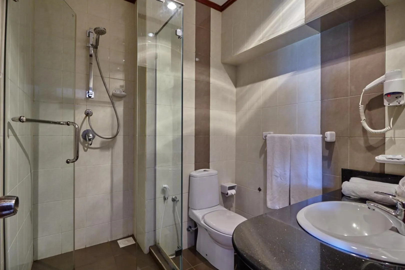 Bathroom in Coral Sands Hotel