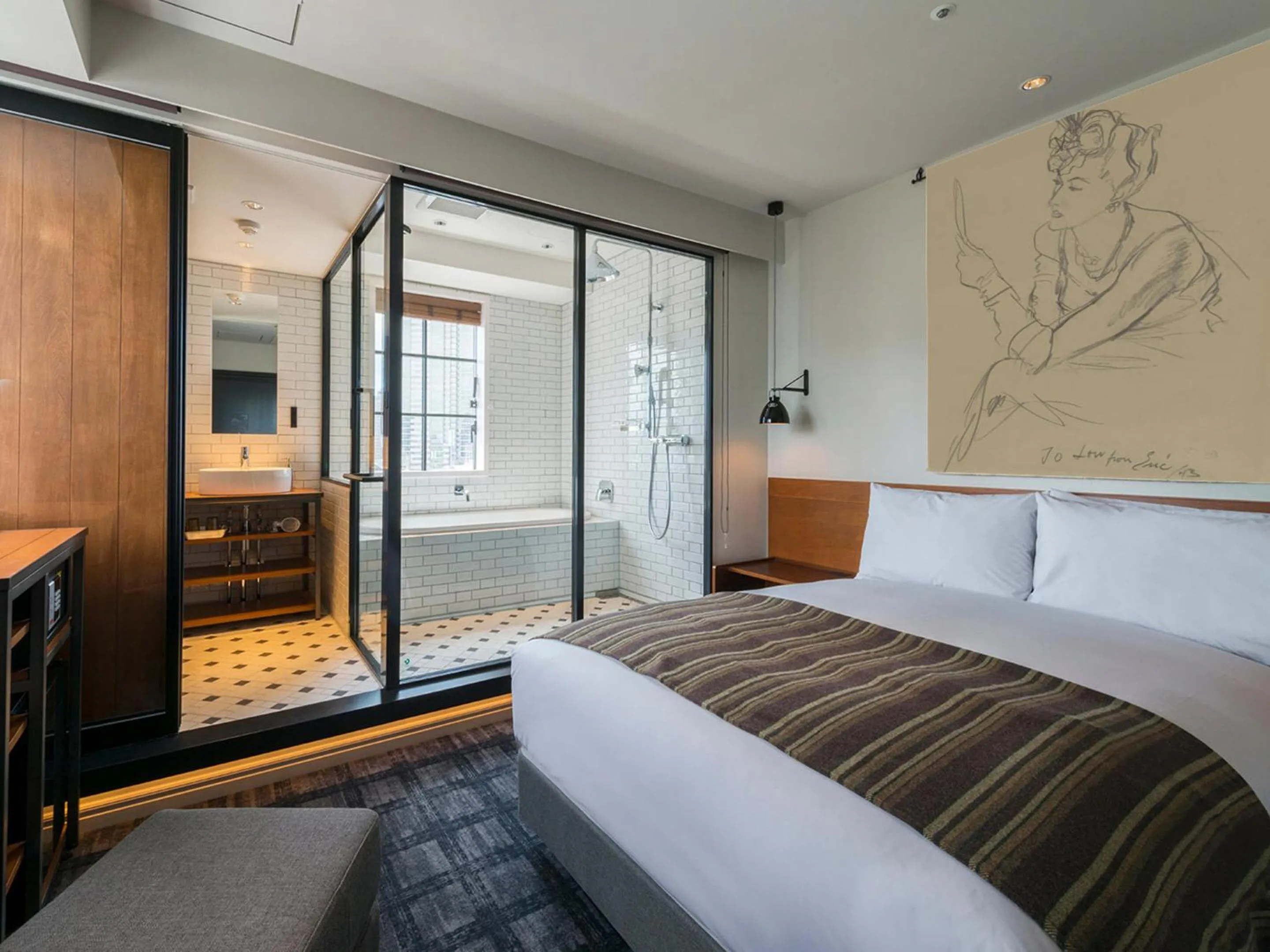 Bathroom, Bed in Ebisuholic Hotel