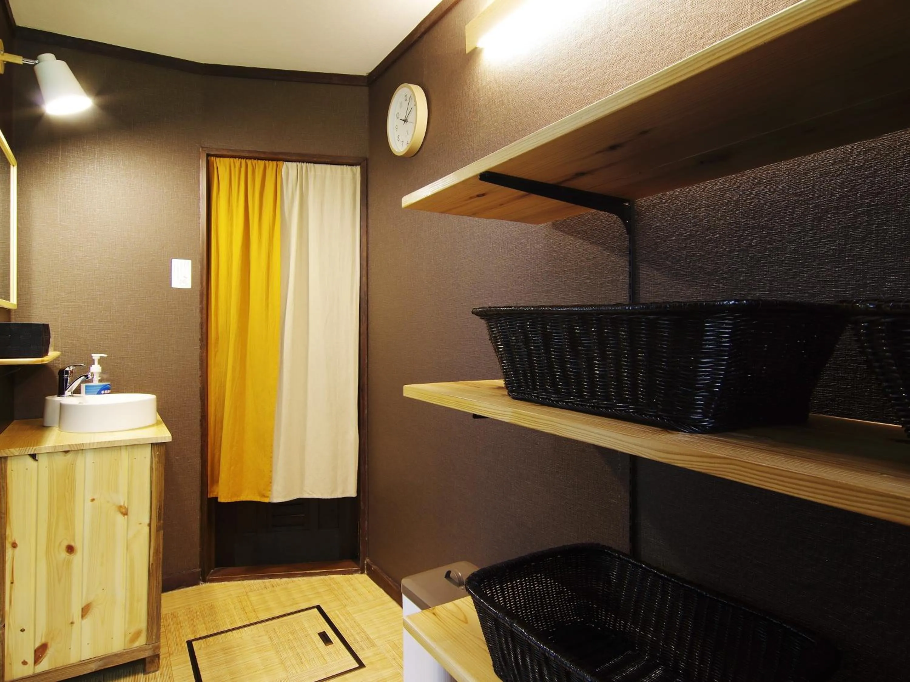 Bathroom in Hakuba Goryu Pension Kurumi