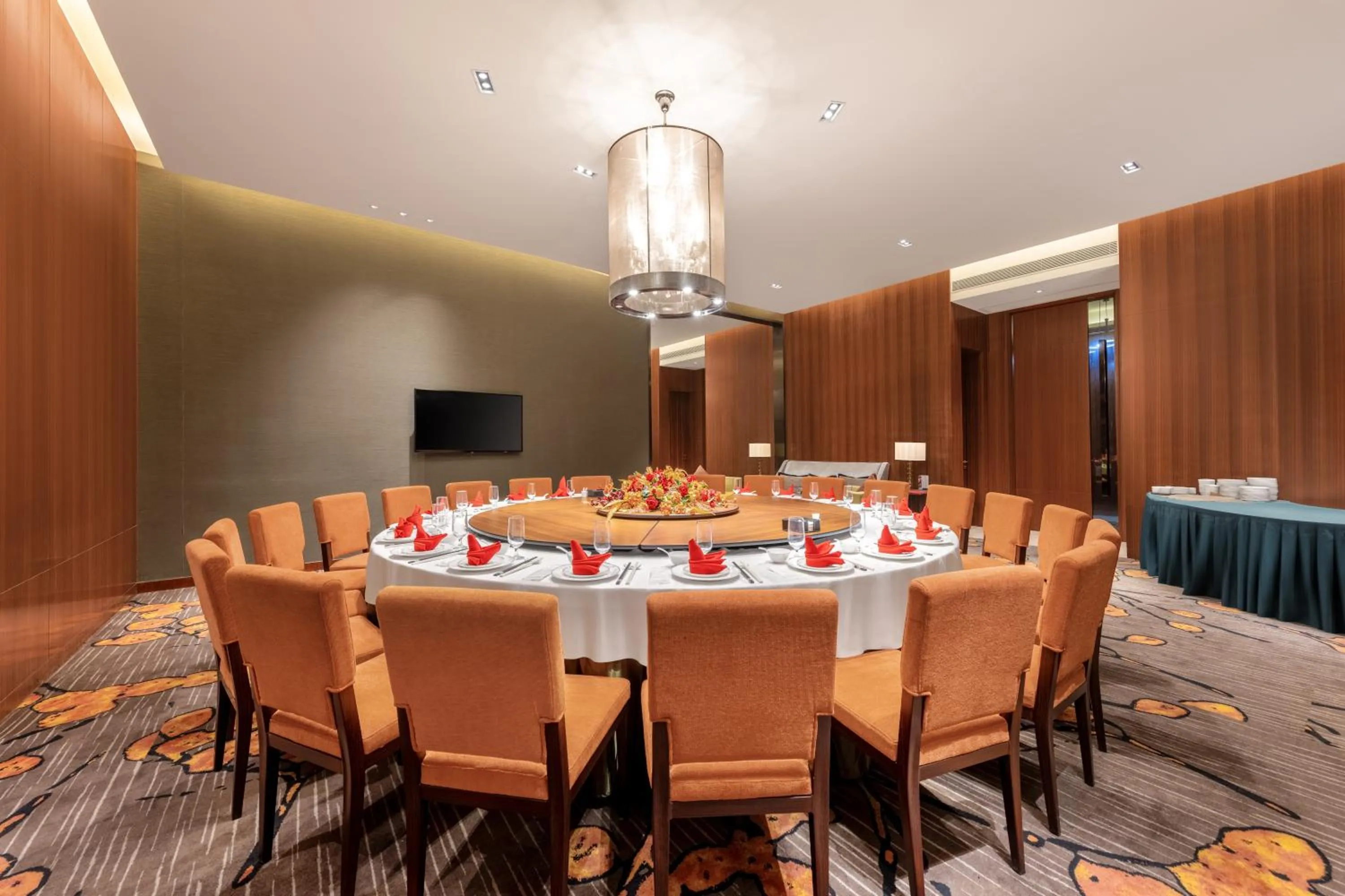 Restaurant/places to eat in Pullman Dongguan Changan