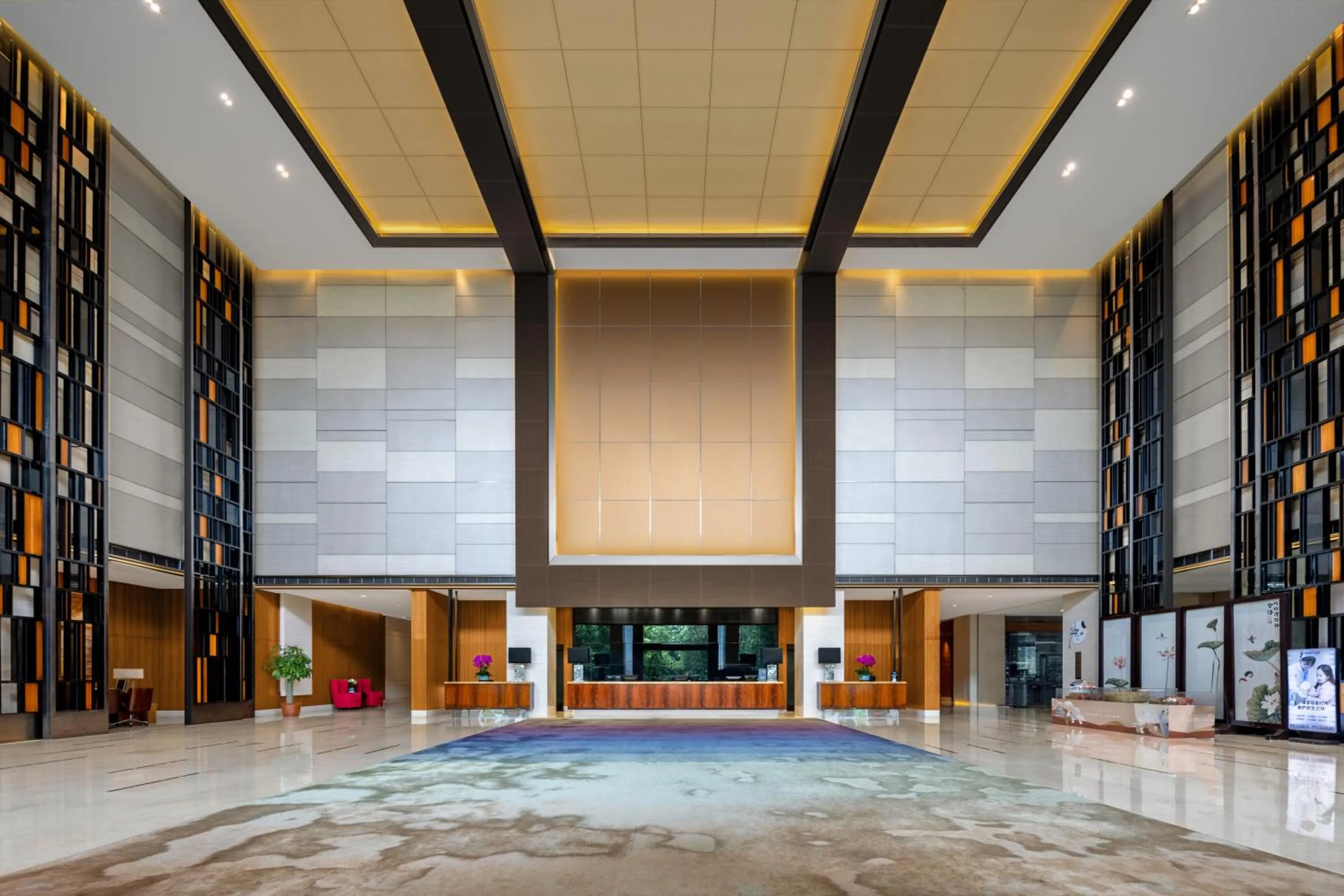 Lobby or reception in Pullman Dongguan Changan