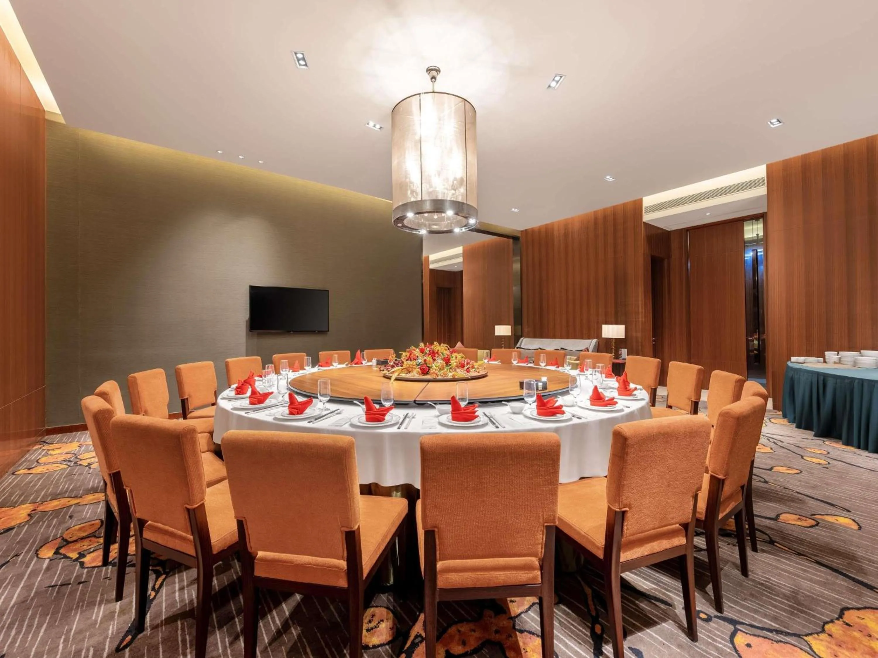 Restaurant/places to eat in Pullman Dongguan Changan