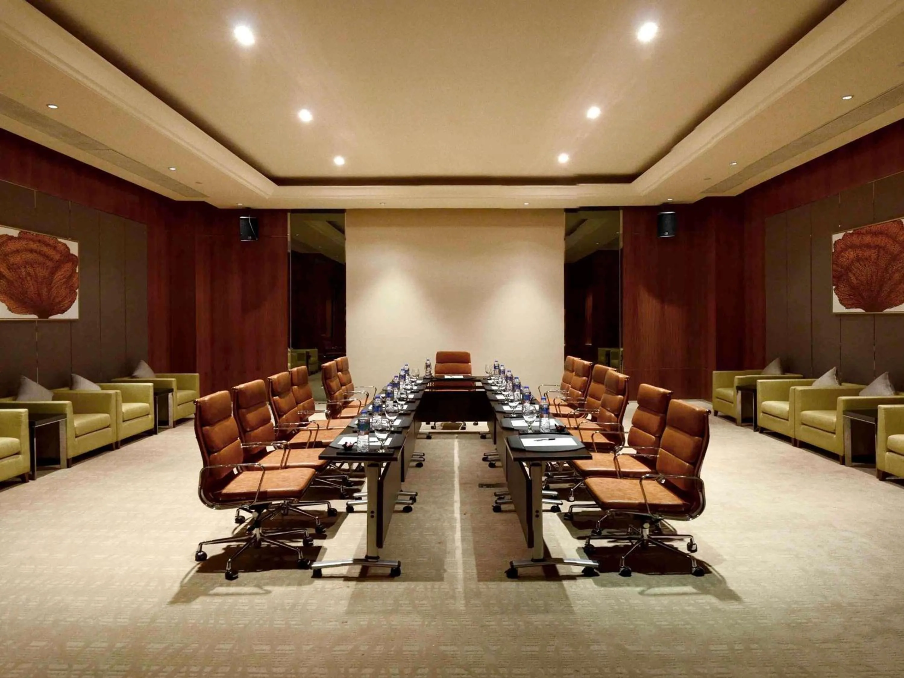 Meeting/conference room in Pullman Dongguan Changan