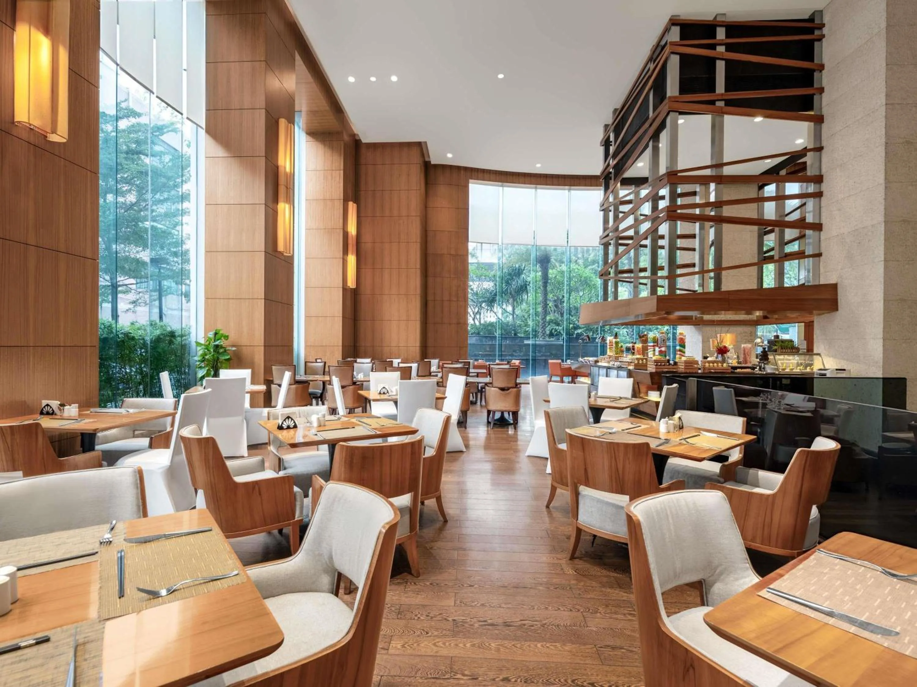 Restaurant/places to eat in Pullman Dongguan Changan