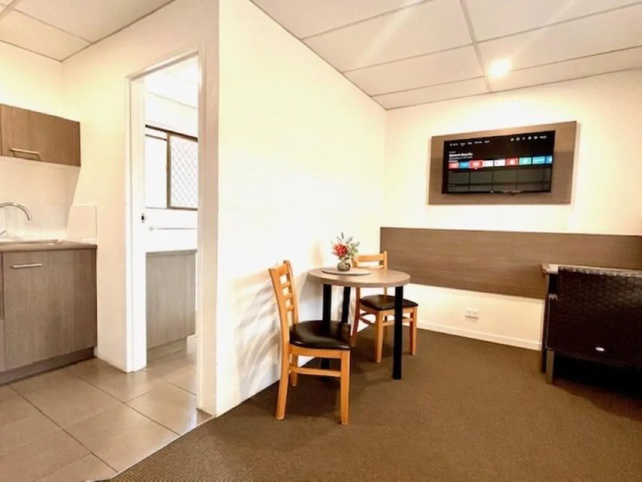 TV and multimedia in Chalet Motor Inn