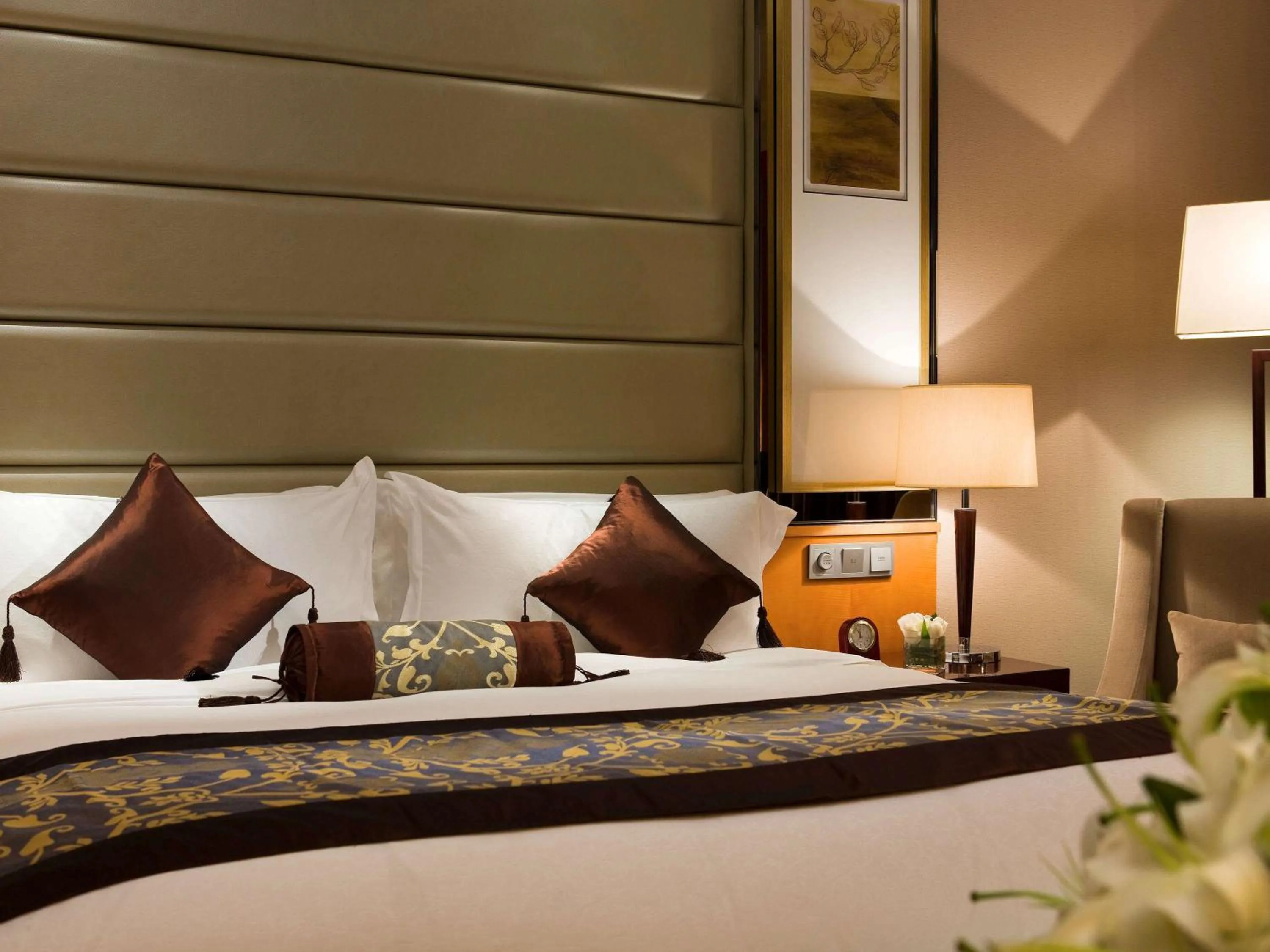 Property building, Room Photo in Sofitel Wanda Ningbo