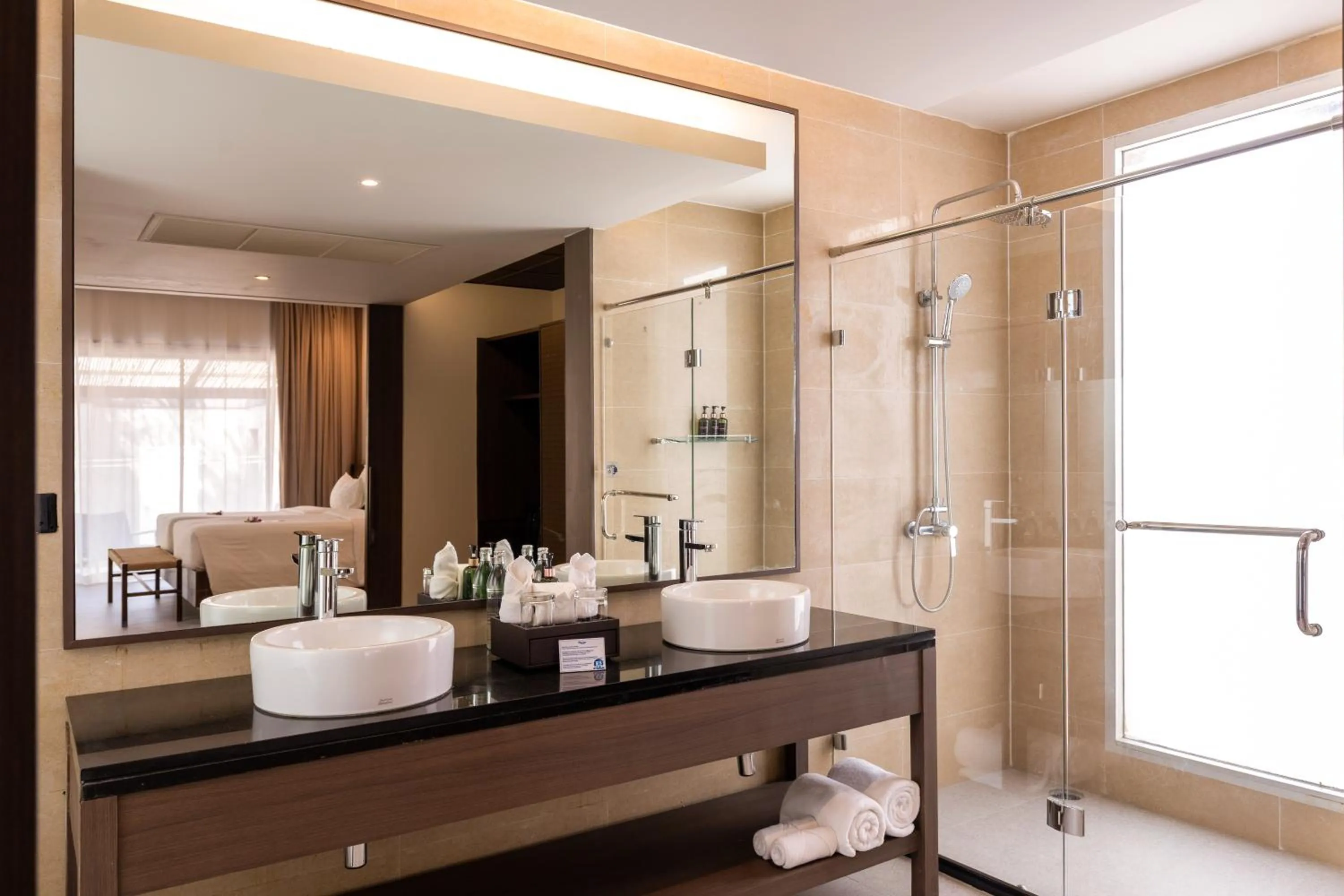 Shower in ananea Beyond Khaolak