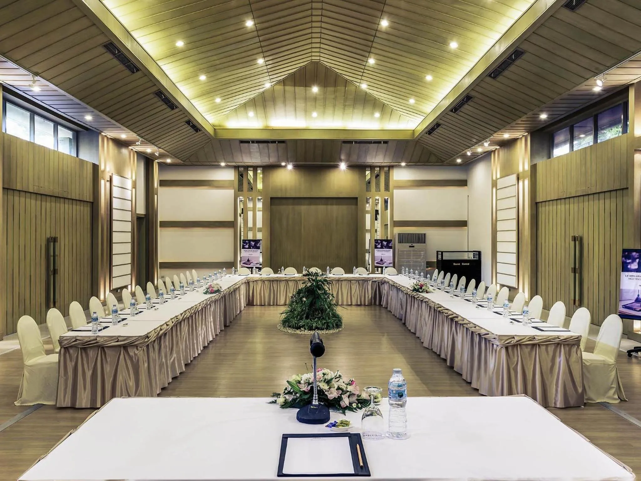 Meeting/conference room in Mercure Koh Chang Hideaway