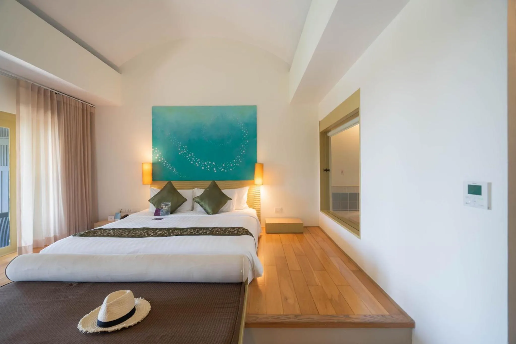 Bed in Mercure Koh Chang Hideaway