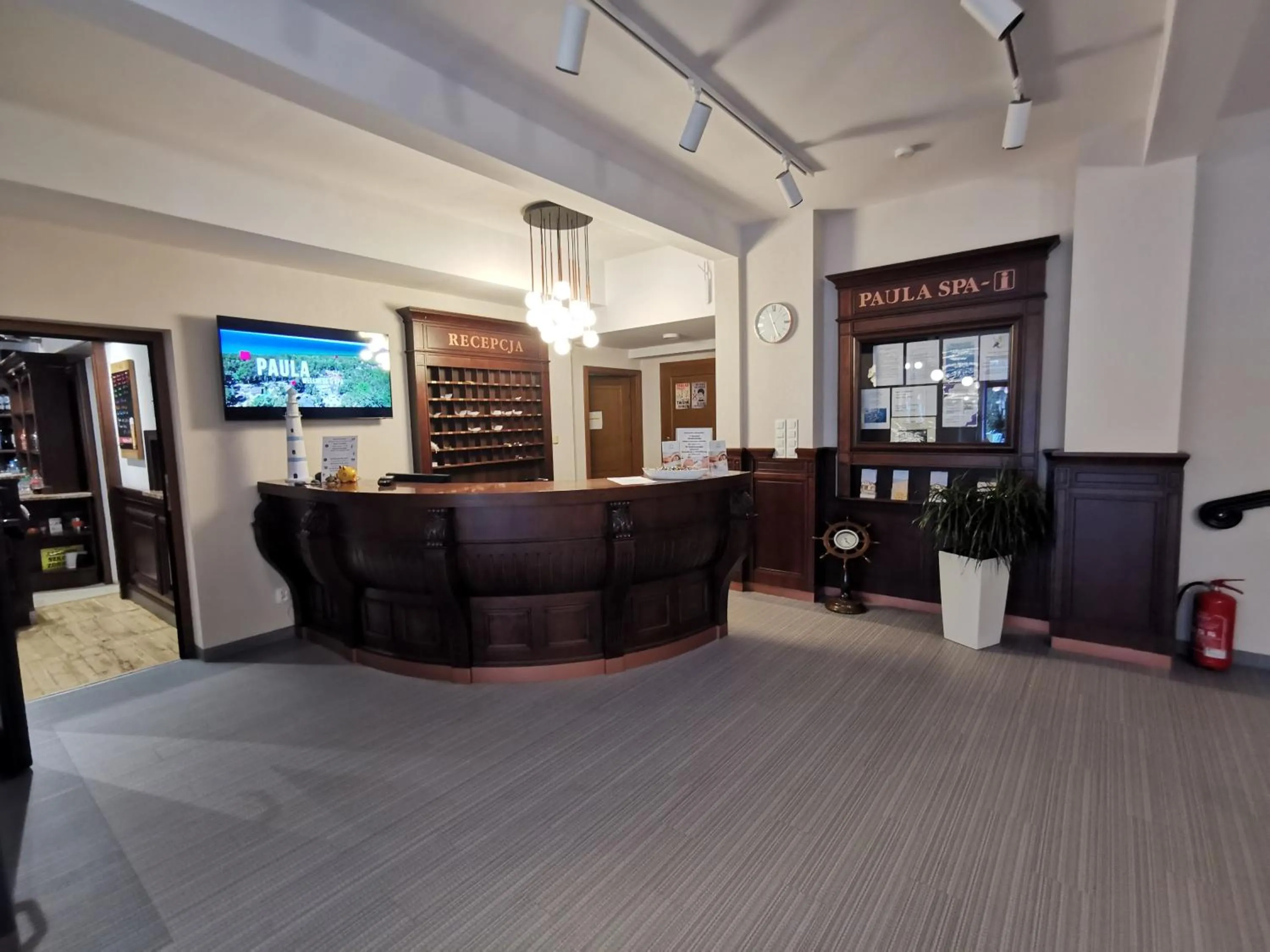 Nightclub / DJ in Paula Wellness & SPA