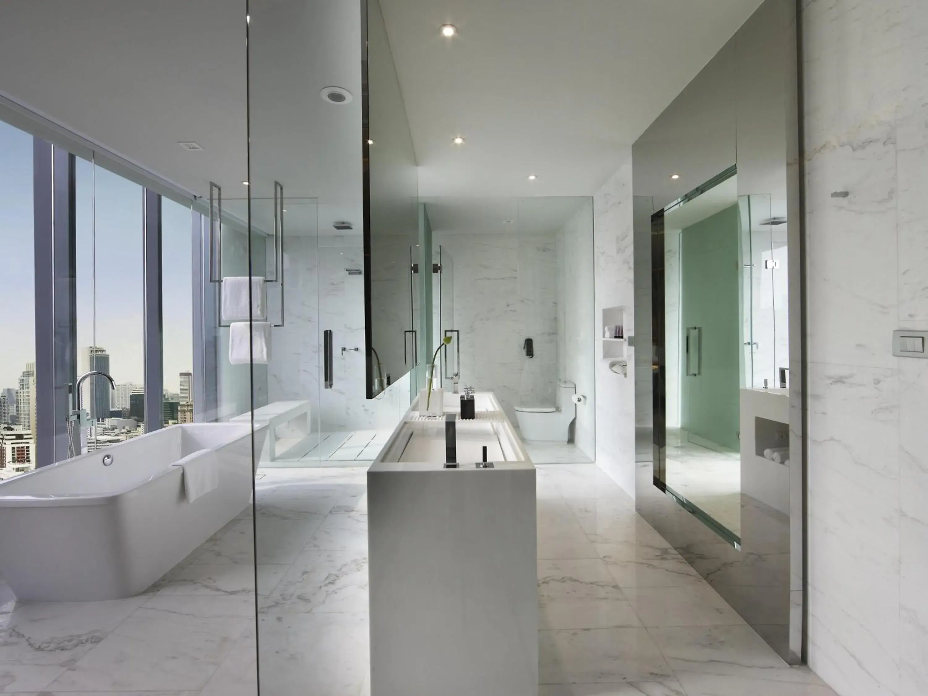 SO Lofty King Suite with Panoramic Park or City View in SO/ Bangkok SO Lofty King Suite with Panoramic Park or City View in SO/ Bangkok