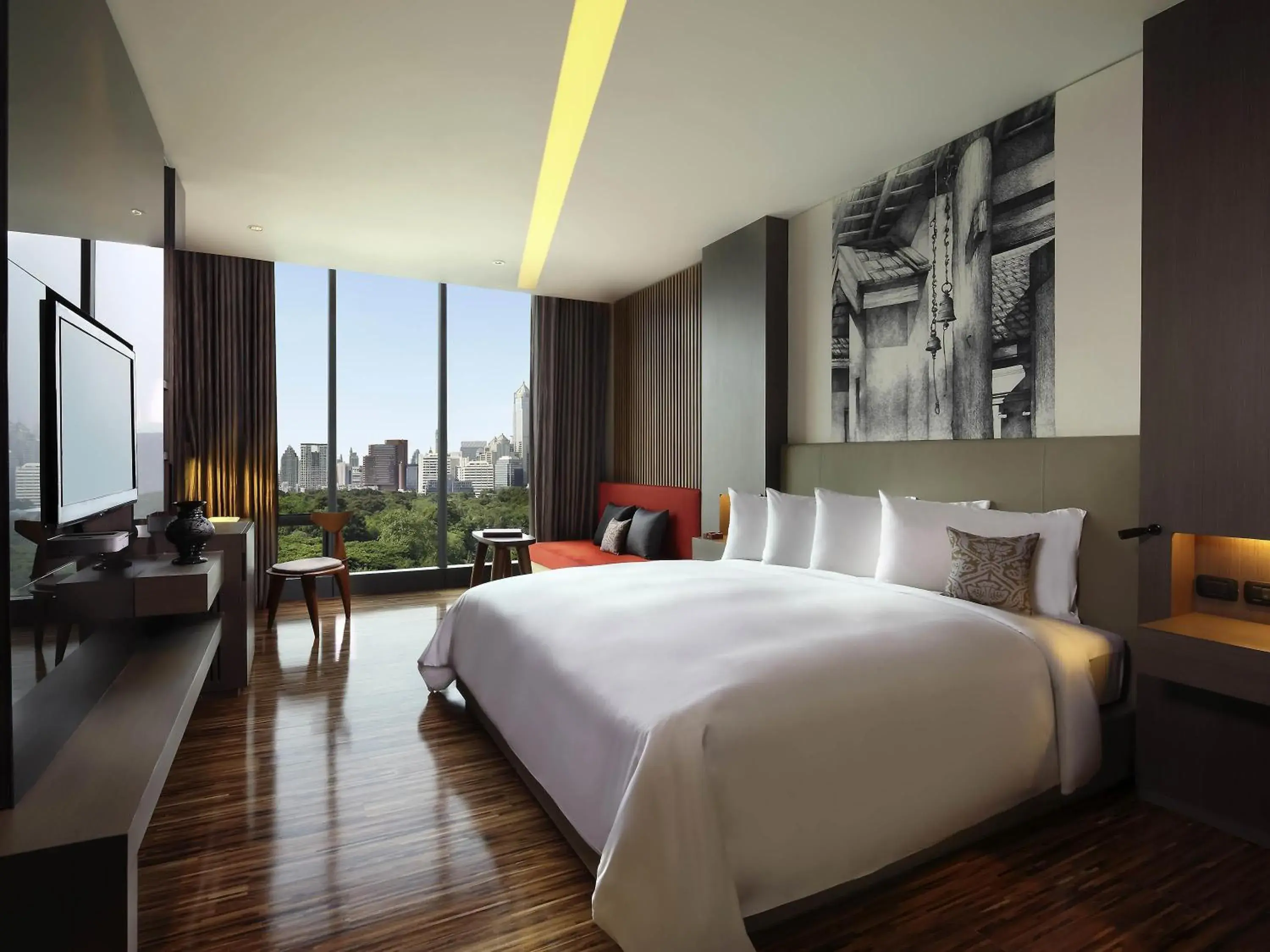 SO Cozy Double Room with City View in SO/ Bangkok SO Cozy Double Room with City View in SO/ Bangkok