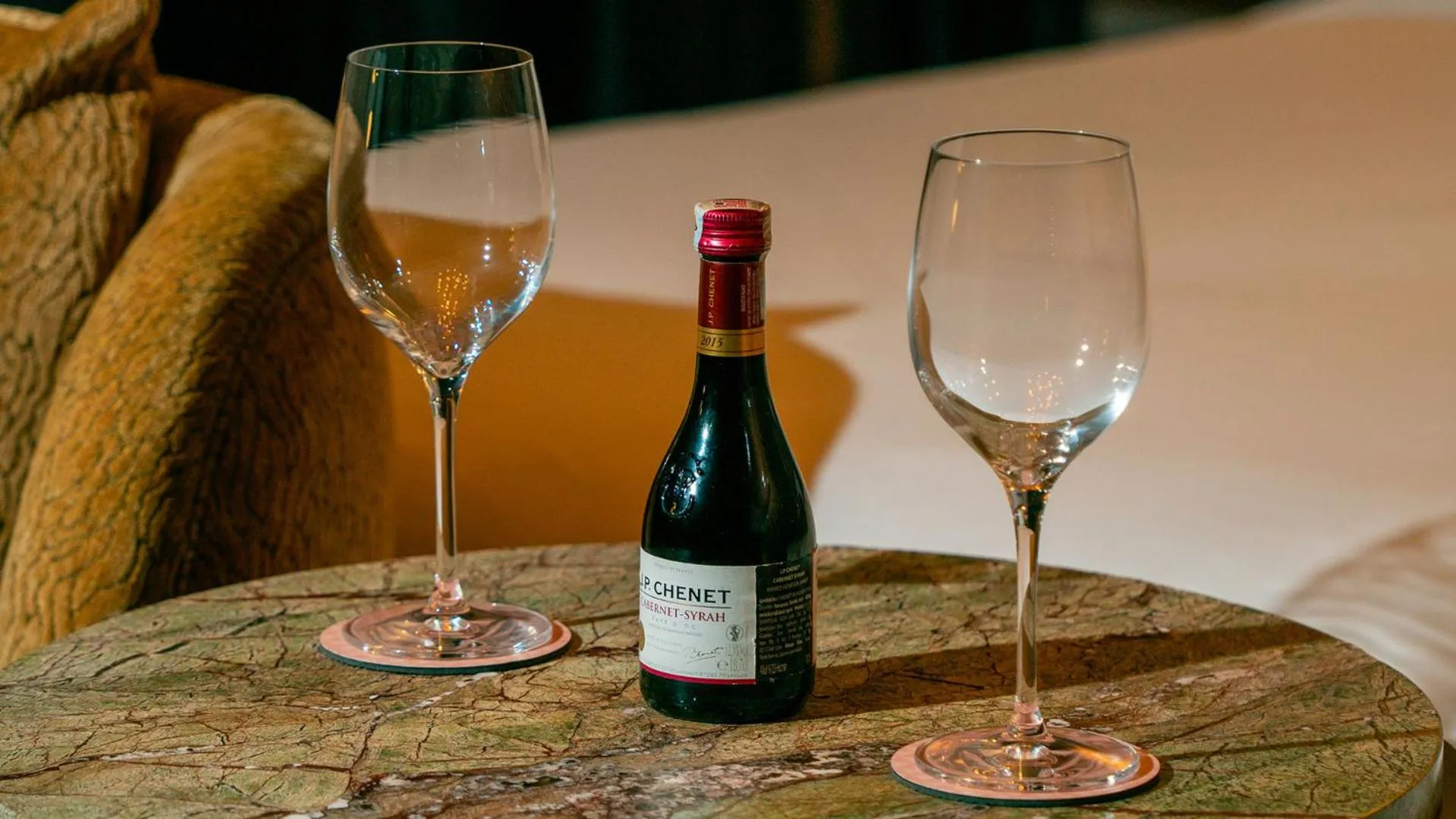 room service in Glens Palas Istanbul Nisantasi