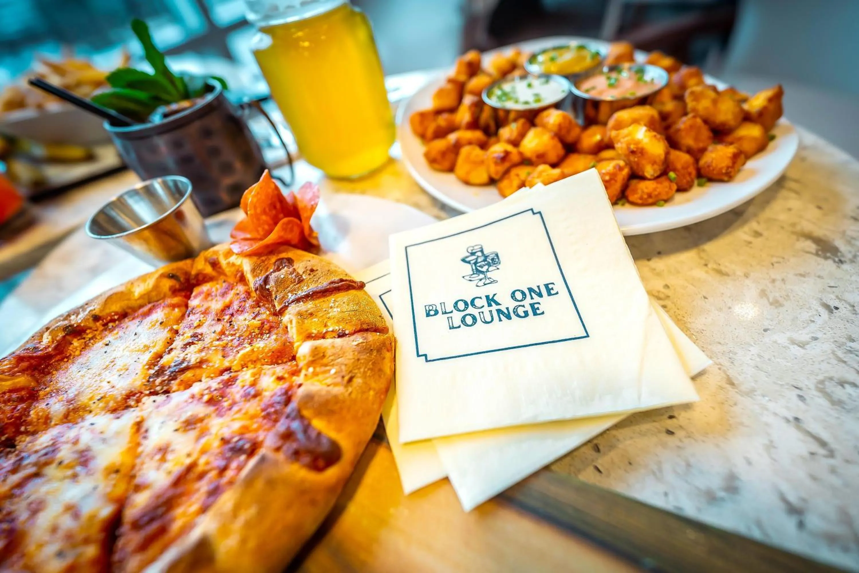 Restaurant/places to eat in Hyatt Place Milwaukee Downtown