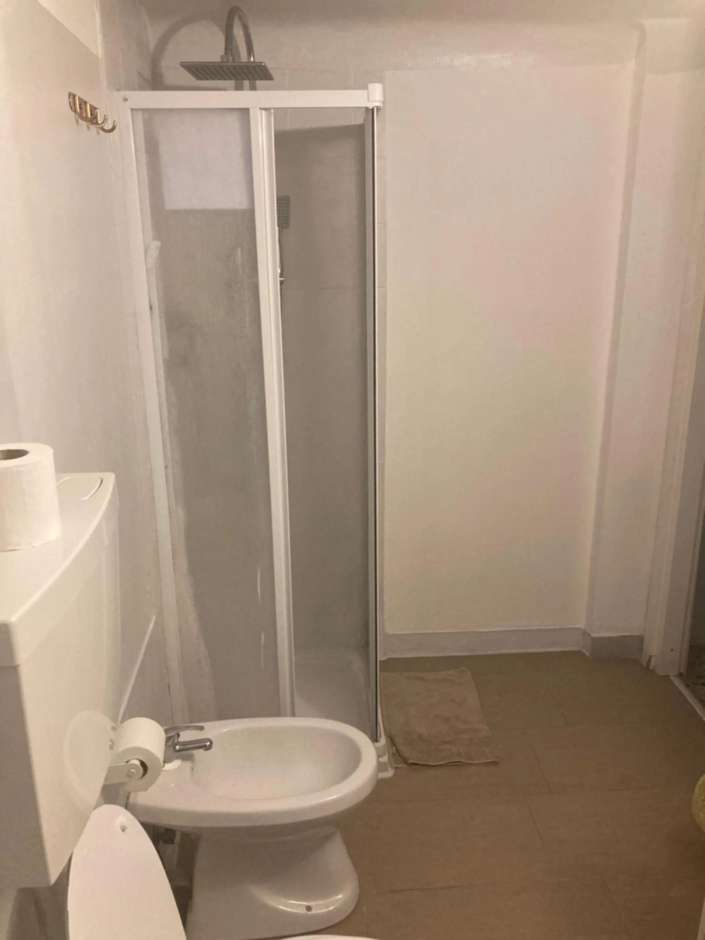 Bathroom in Guest House Roma