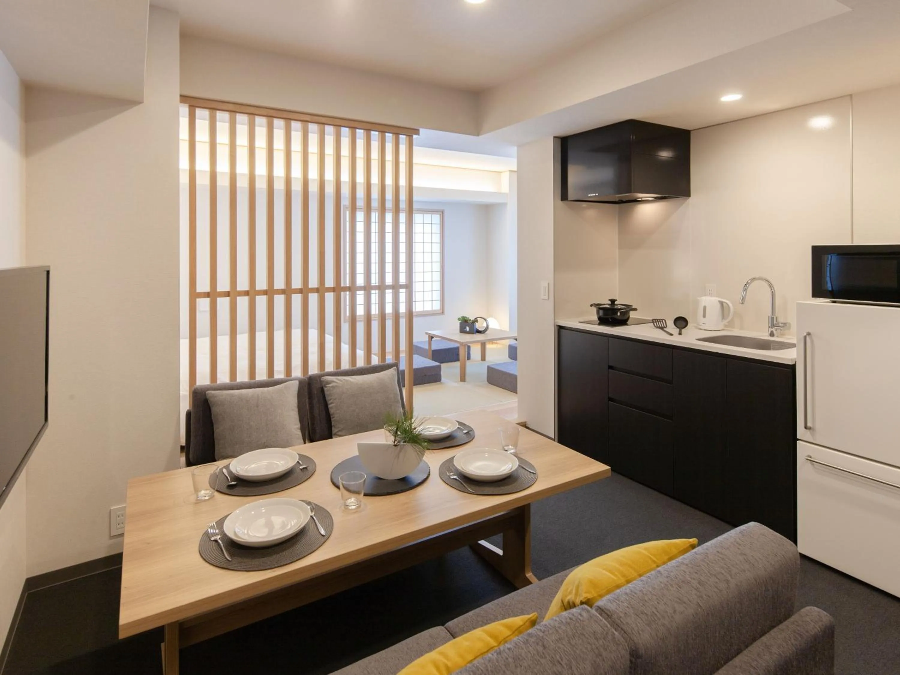 Photo of the whole room in MIMARU Tokyo Ueno East